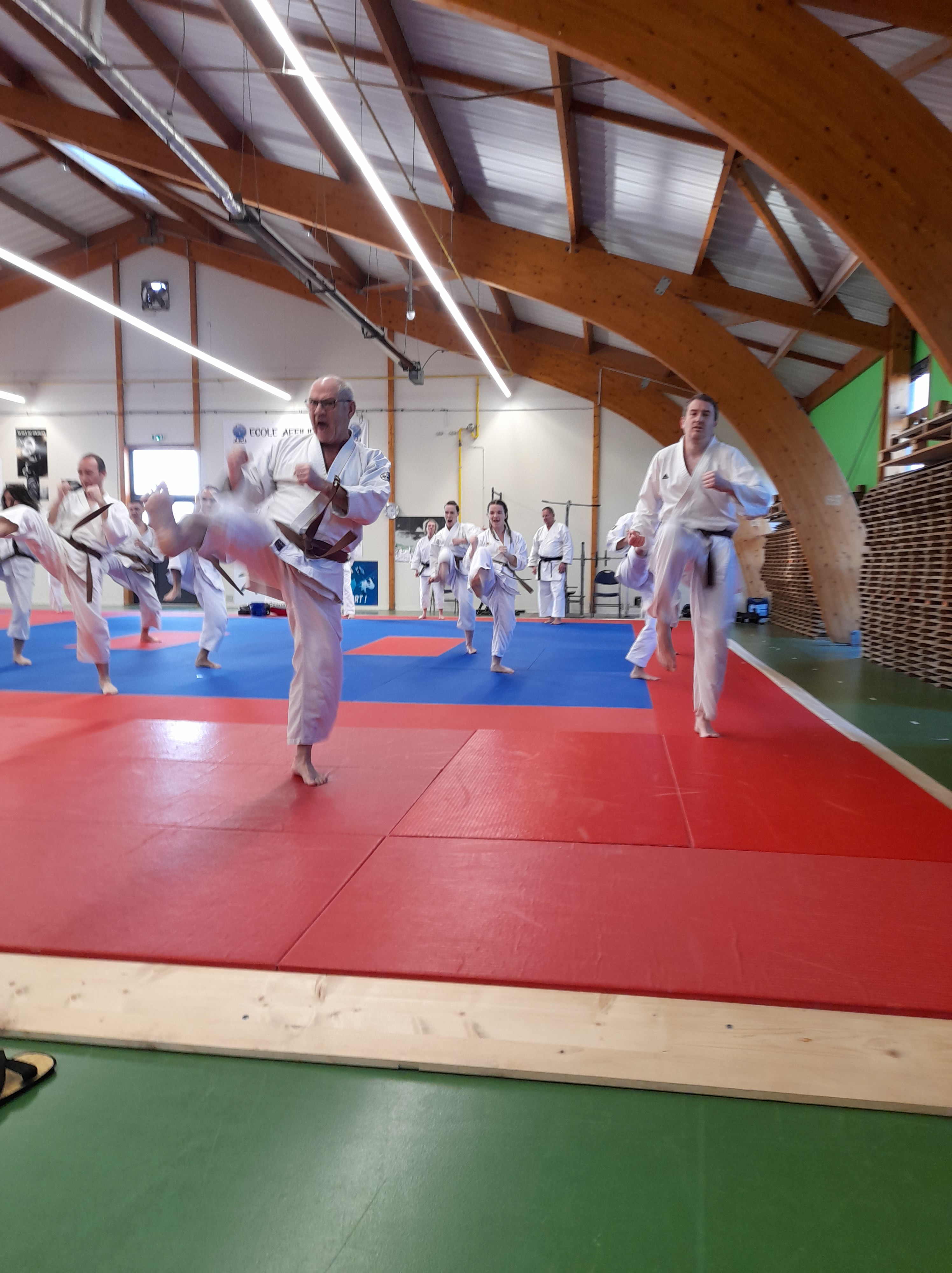 karaté club de karaté esprit de la main vide condé sur noireau condé en normandie Valdallière, Vassy, Karaté Shotokan