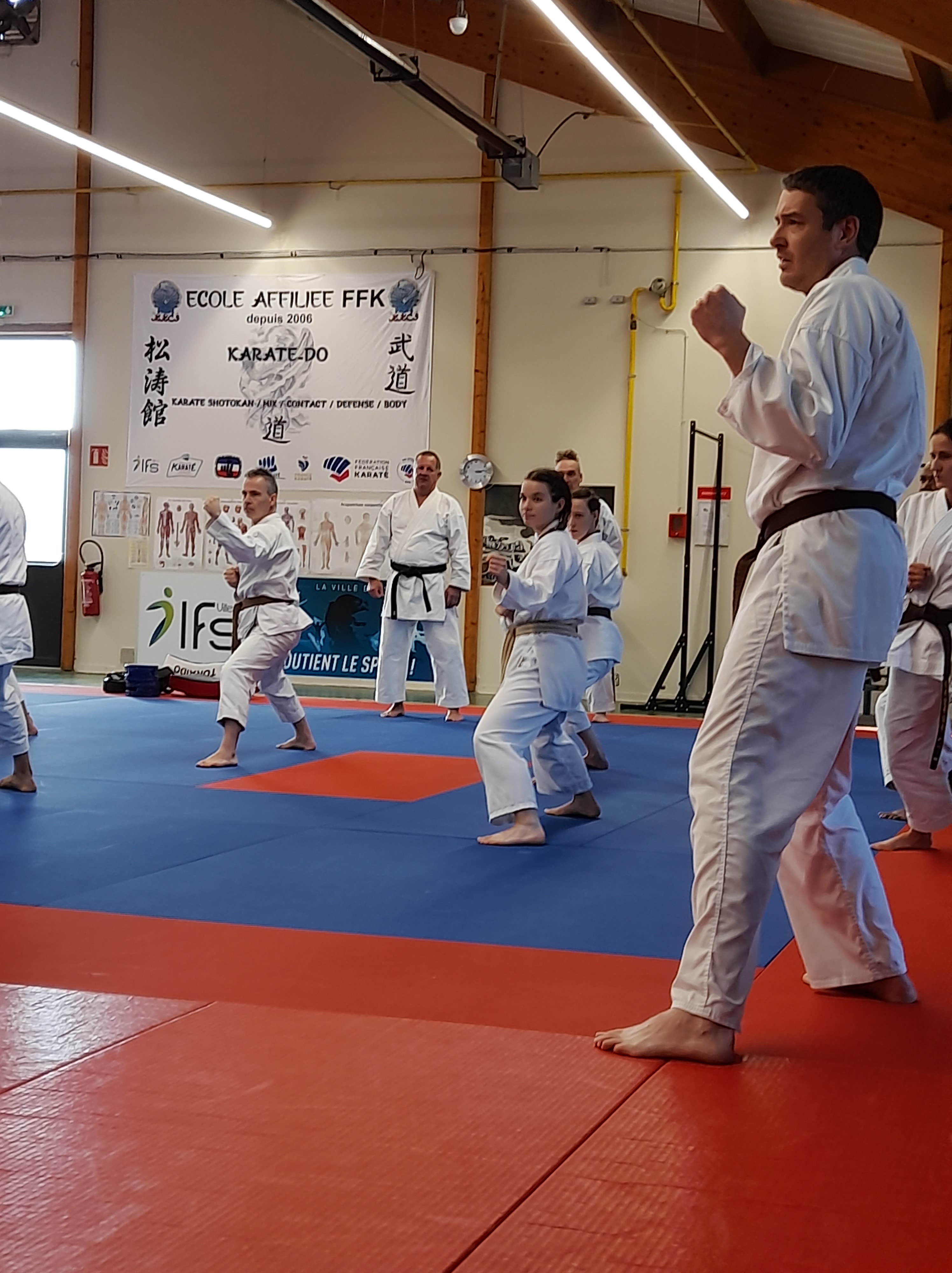 karaté club de karaté esprit de la main vide condé sur noireau condé en normandie Valdallière, Vassy, Karaté Shotokan