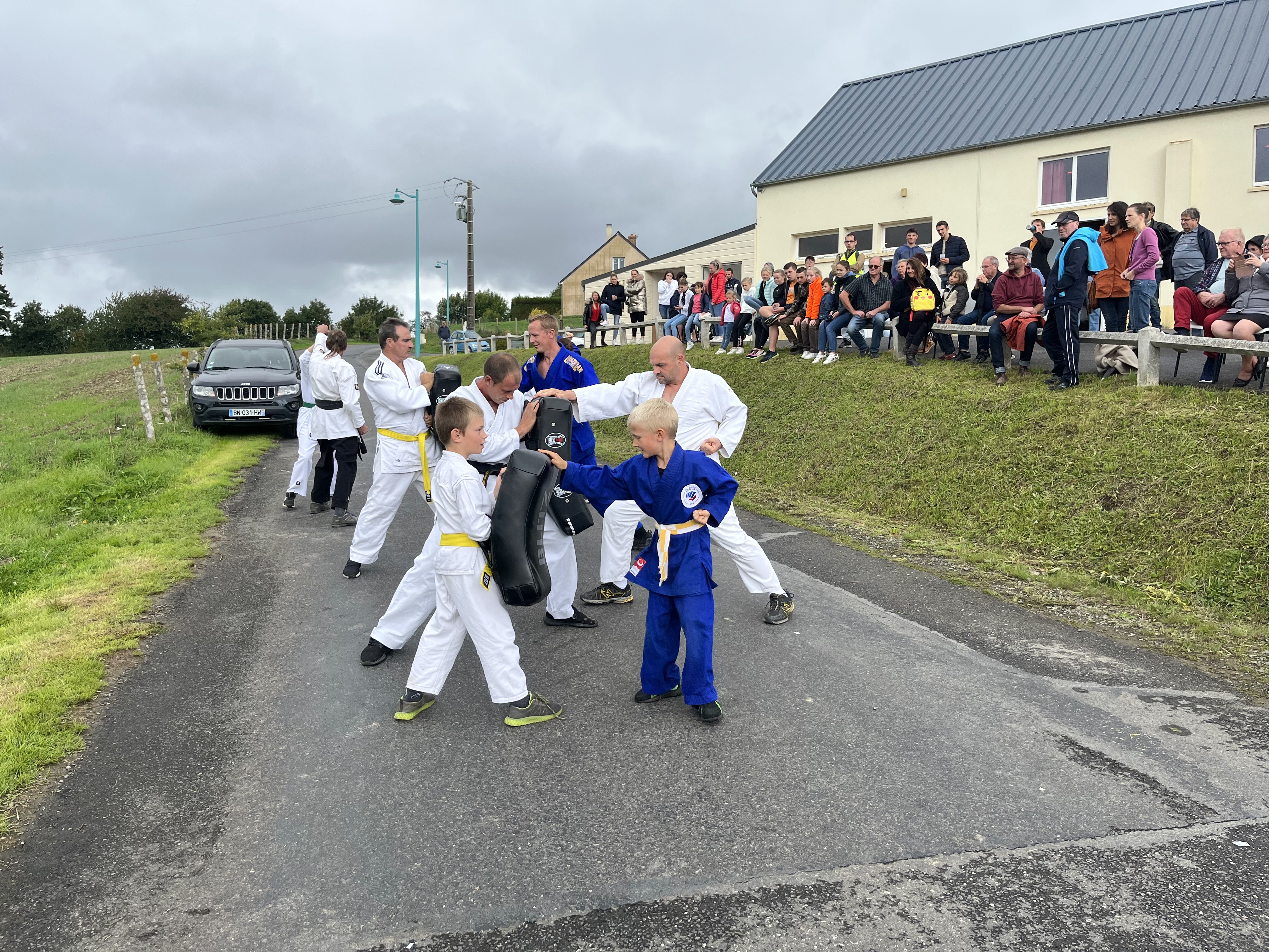 karaté club de karaté esprit de la main vide condé sur noireau condé en normandie Valdallière, Vassy, Karaté Shotokan