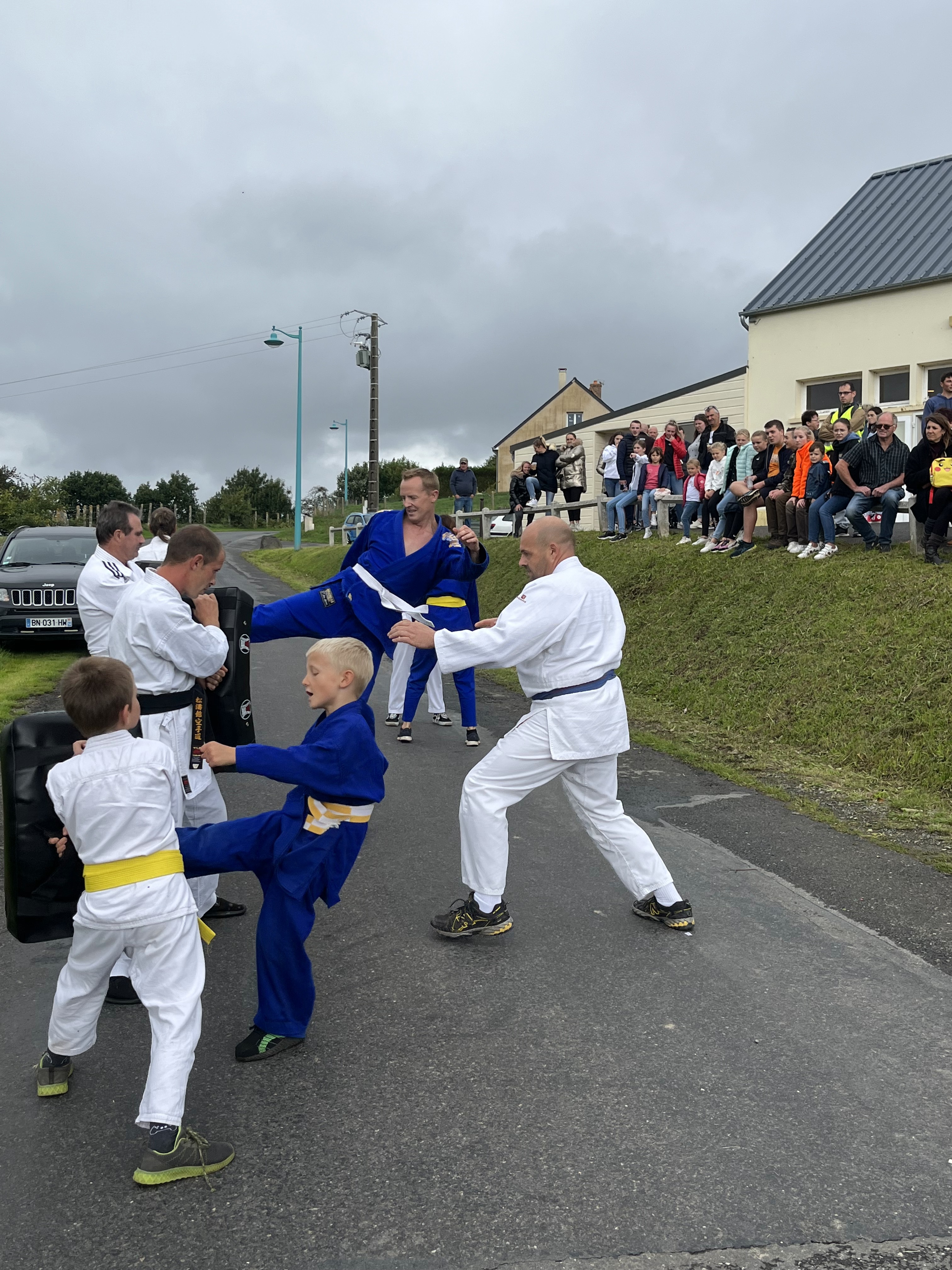 karaté club de karaté esprit de la main vide condé sur noireau condé en normandie Valdallière, Vassy, Karaté Shotokan