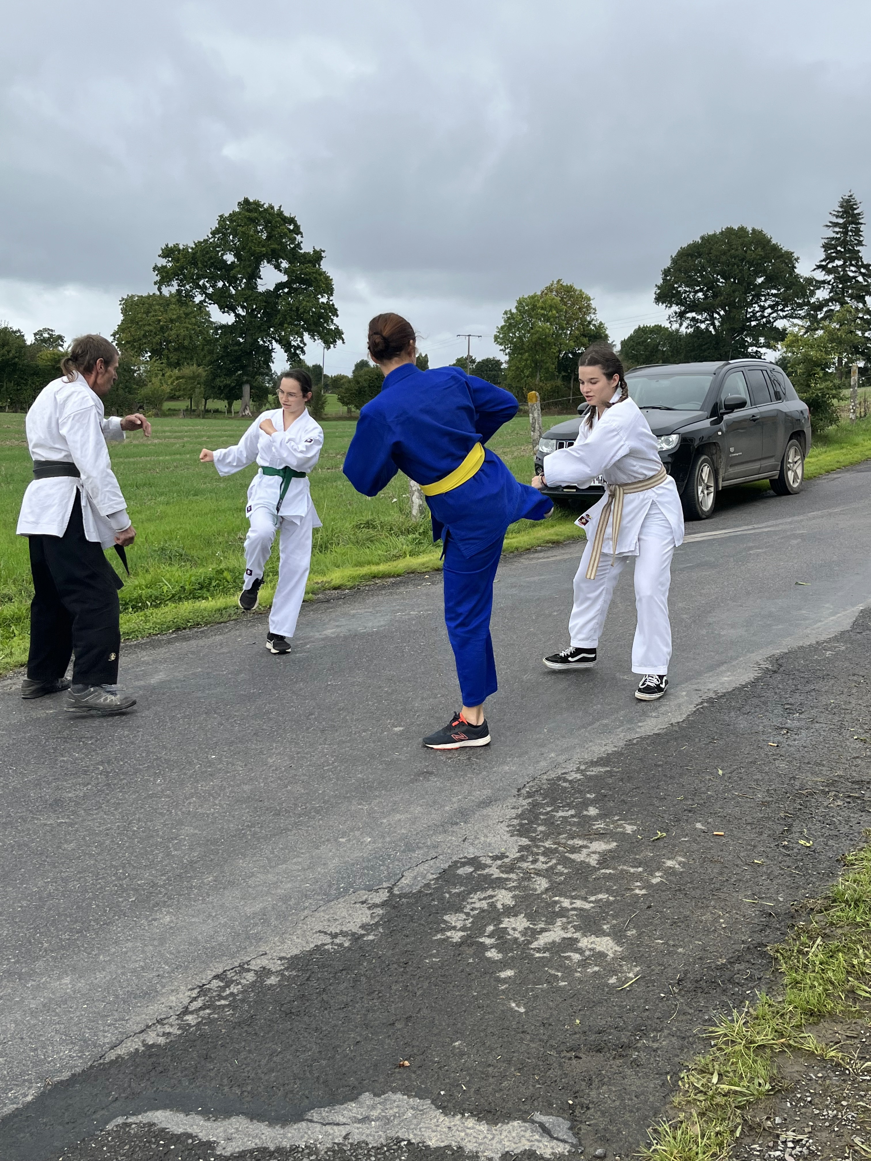 karaté club de karaté esprit de la main vide condé sur noireau condé en normandie Valdallière, Vassy, Karaté Shotokan