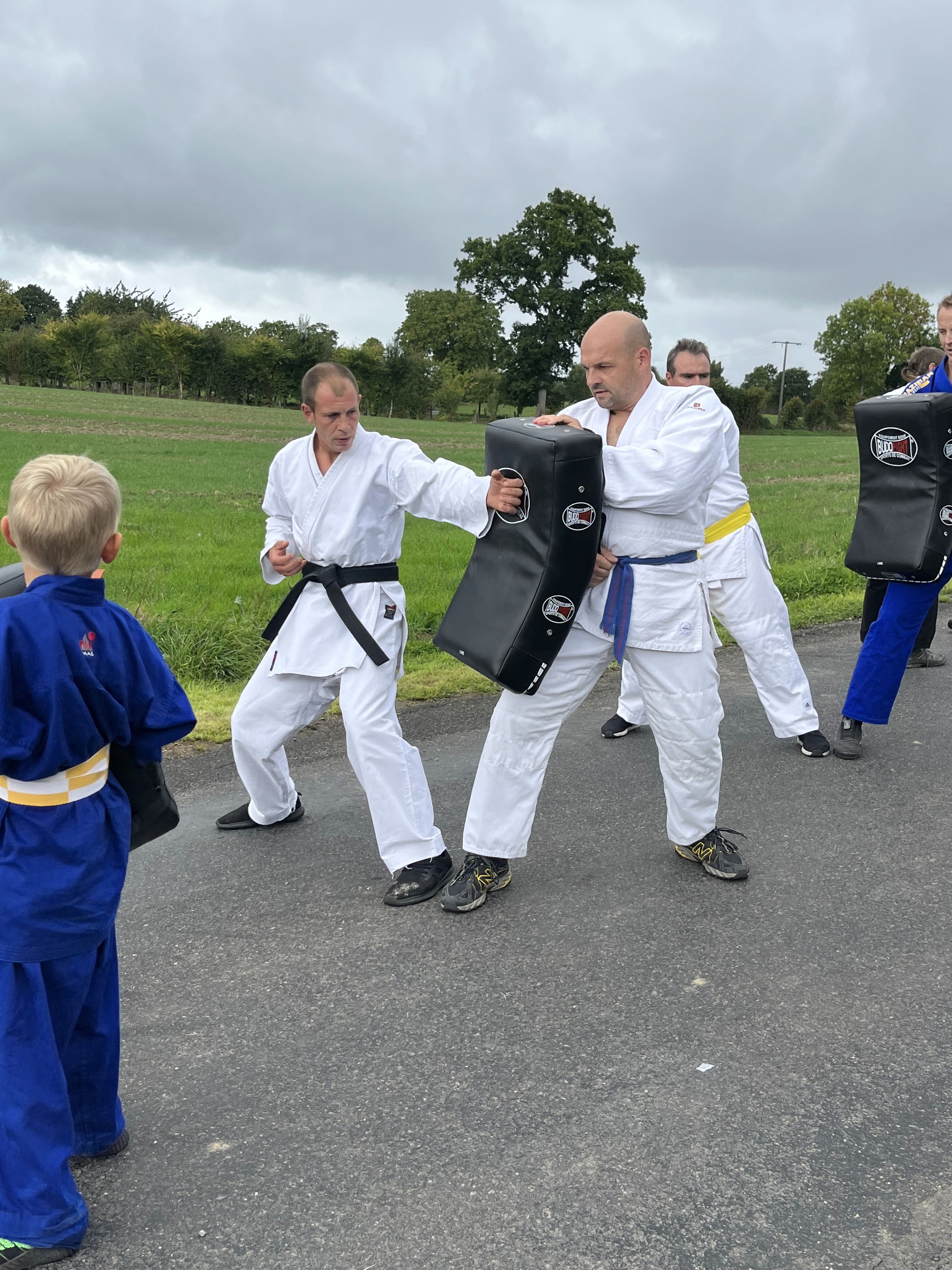 karaté club de karaté esprit de la main vide condé sur noireau condé en normandie Valdallière, Vassy, Karaté Shotokan