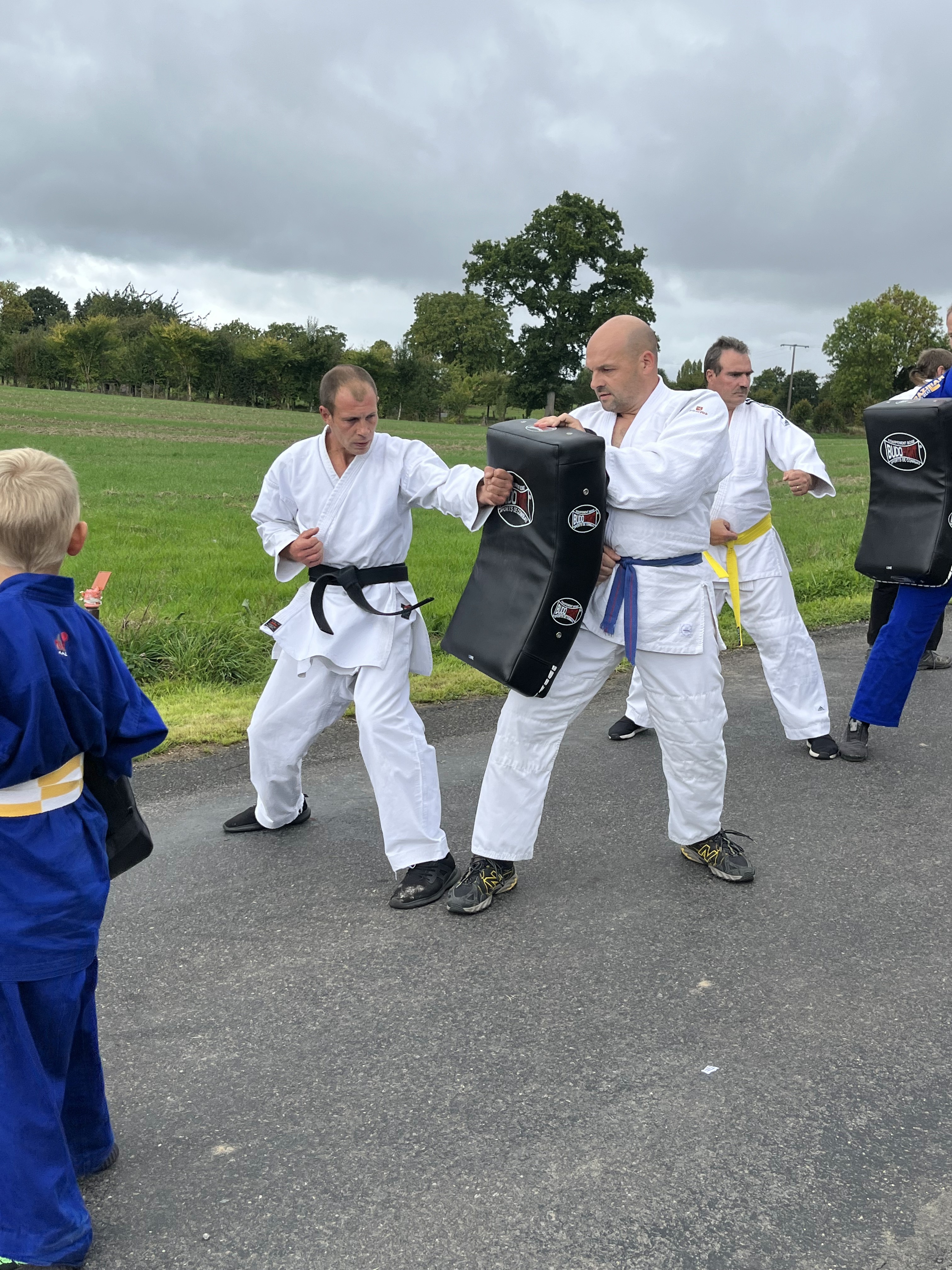 karaté club de karaté esprit de la main vide condé sur noireau condé en normandie Valdallière, Vassy, Karaté Shotokan