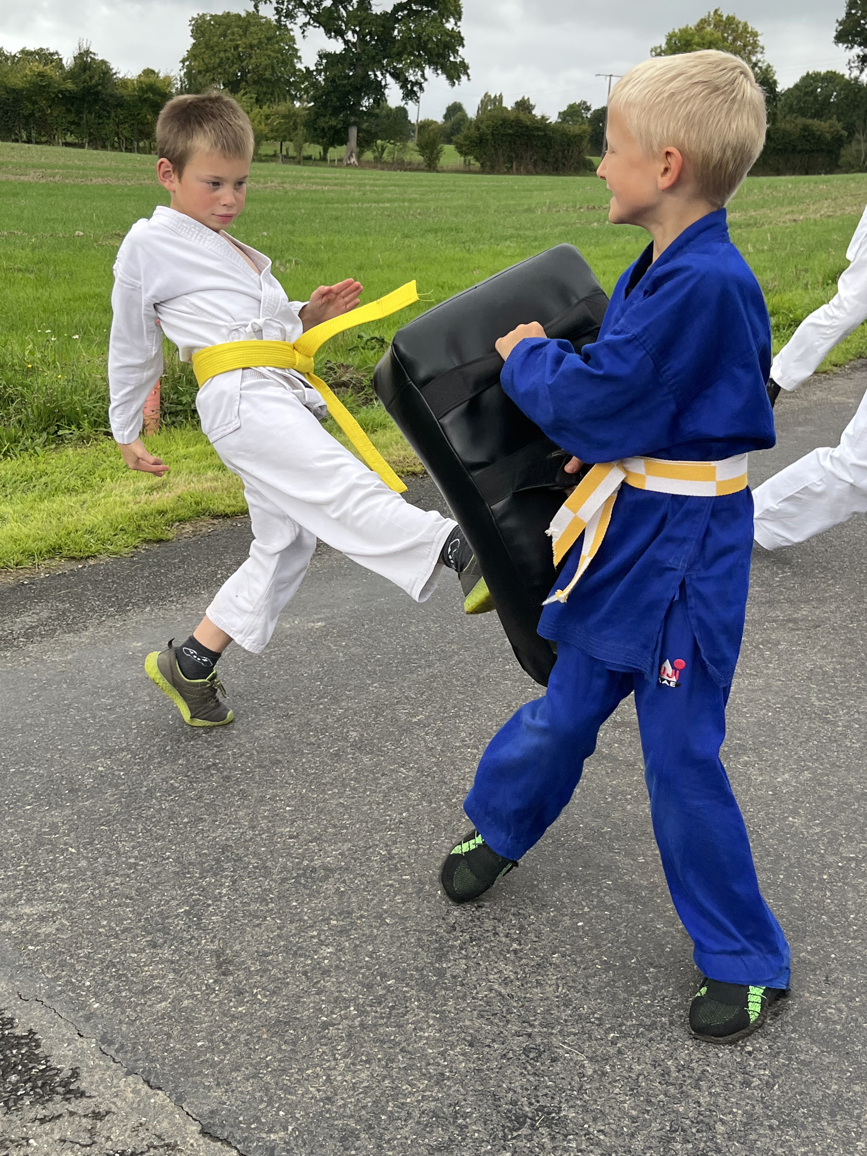 karaté club de karaté esprit de la main vide condé sur noireau condé en normandie Valdallière, Vassy, Karaté Shotokan