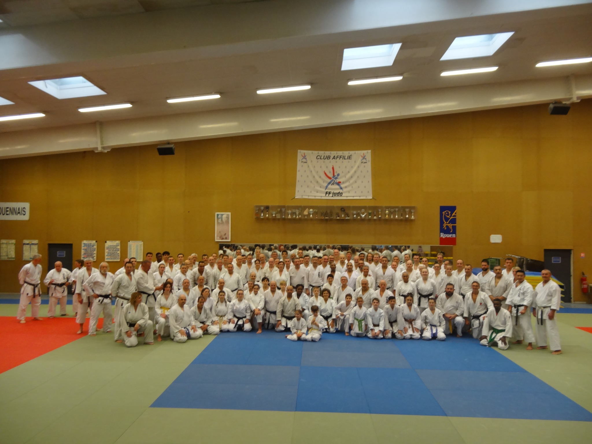 karaté club de karaté esprit de la main vide condé sur noireau condé en normandie Valdallière, Vassy, Karaté Shotokan