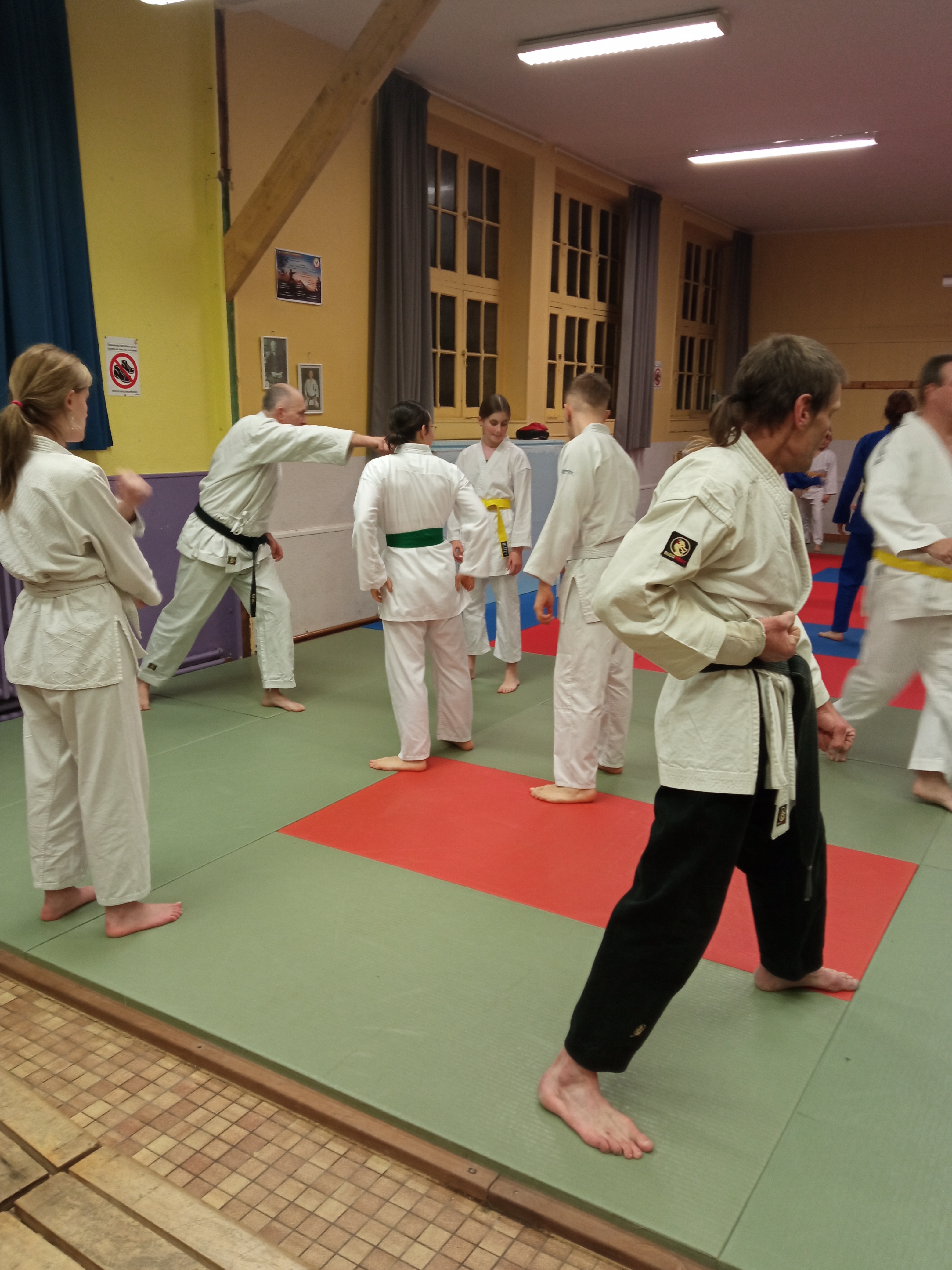 karaté club de karaté esprit de la main vide condé sur noireau condé en normandie Valdallière, Vassy, Karaté Shotokan