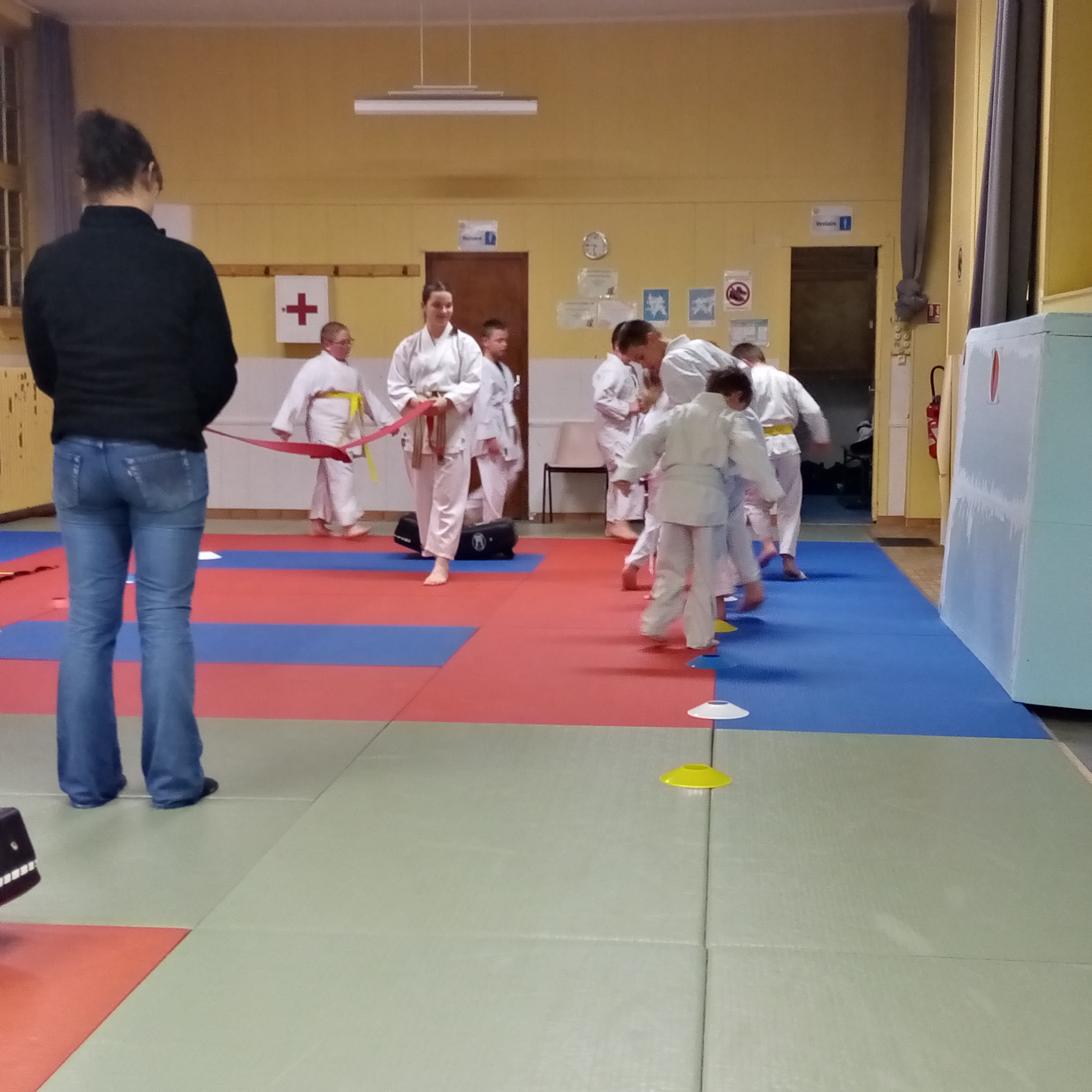 karaté club de karaté esprit de la main vide condé sur noireau condé en normandie Valdallière, Vassy, Karaté Shotokan