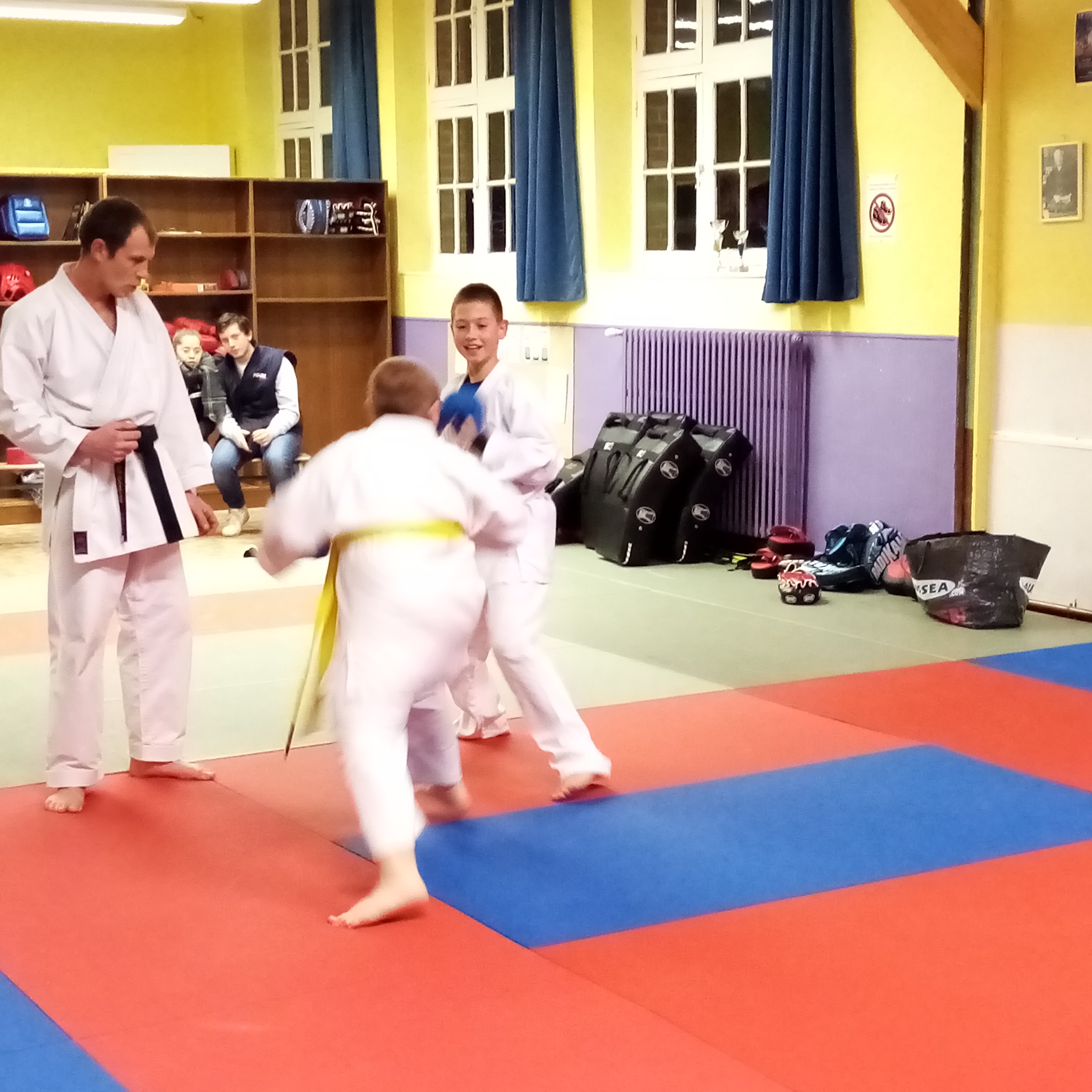 karaté club de karaté esprit de la main vide condé sur noireau condé en normandie Valdallière, Vassy, Karaté Shotokan