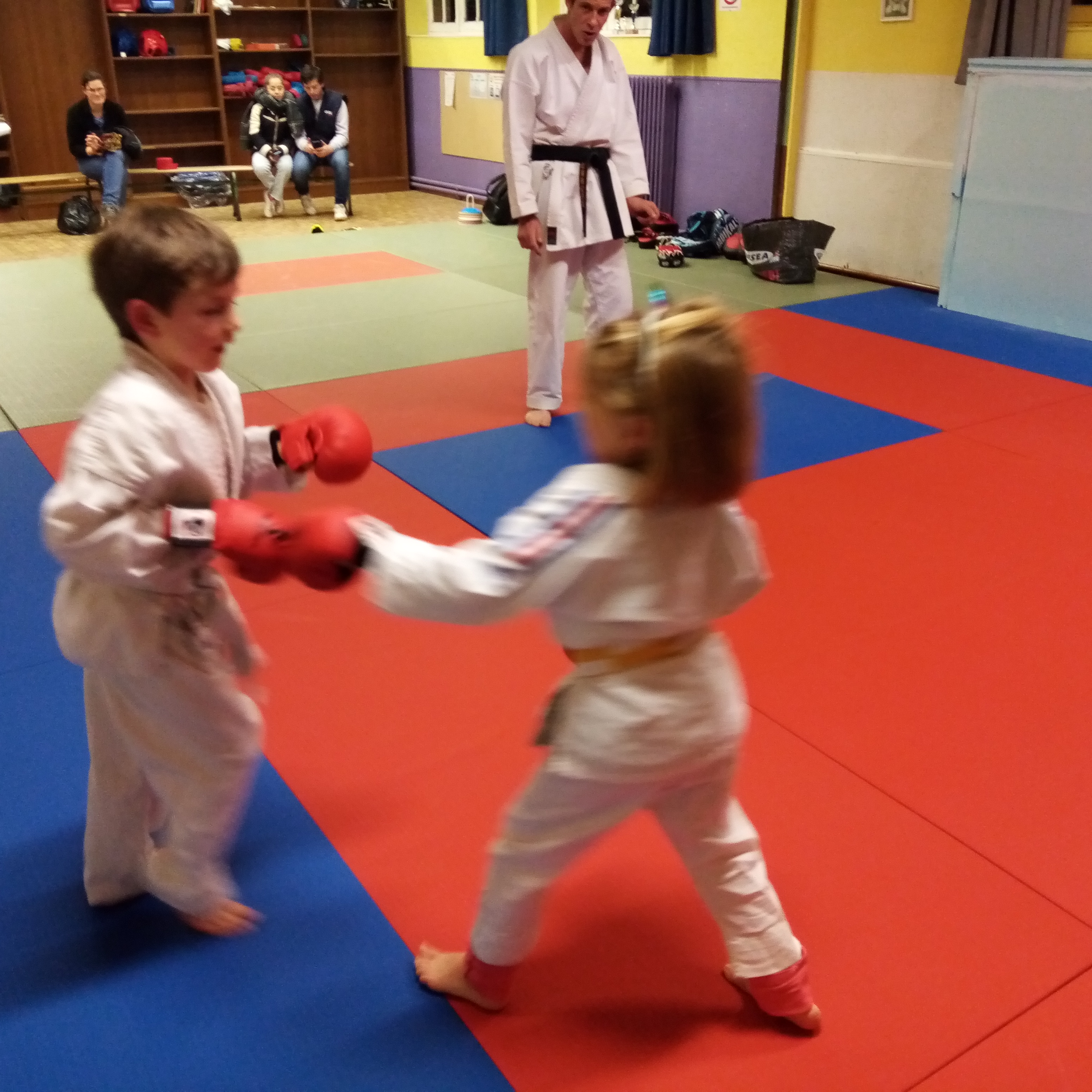 karaté club de karaté esprit de la main vide condé sur noireau condé en normandie Valdallière, Vassy, Karaté Shotokan