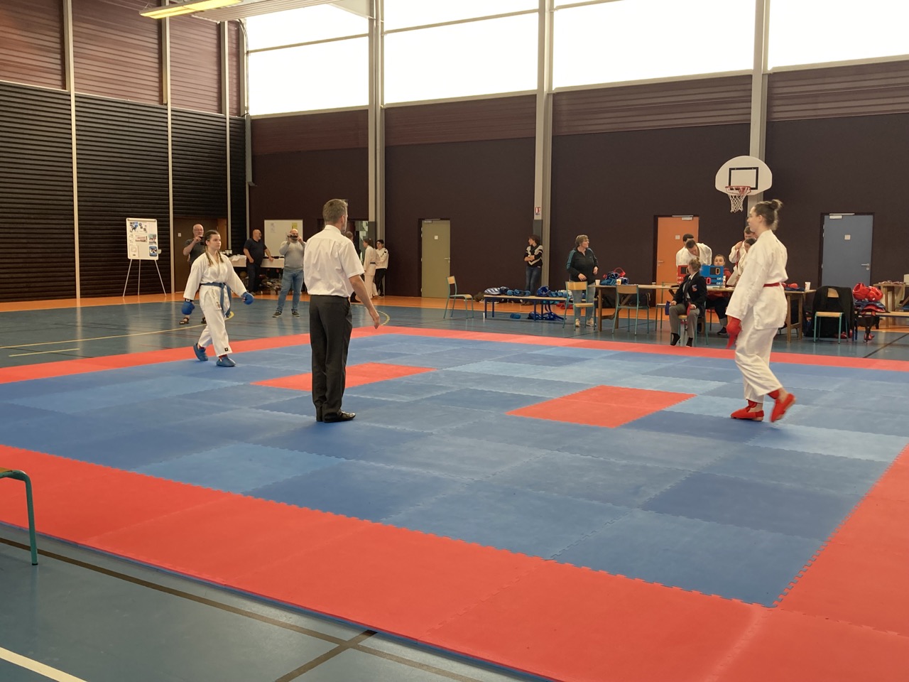 karaté club de karaté esprit de la main vide condé sur noireau condé en normandie Valdallière, Vassy, Karaté Shotokan