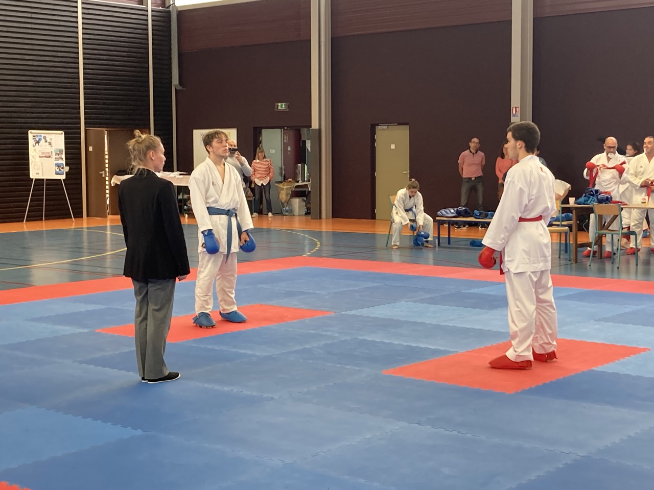 karaté club de karaté esprit de la main vide condé sur noireau condé en normandie Valdallière, Vassy, Karaté Shotokan