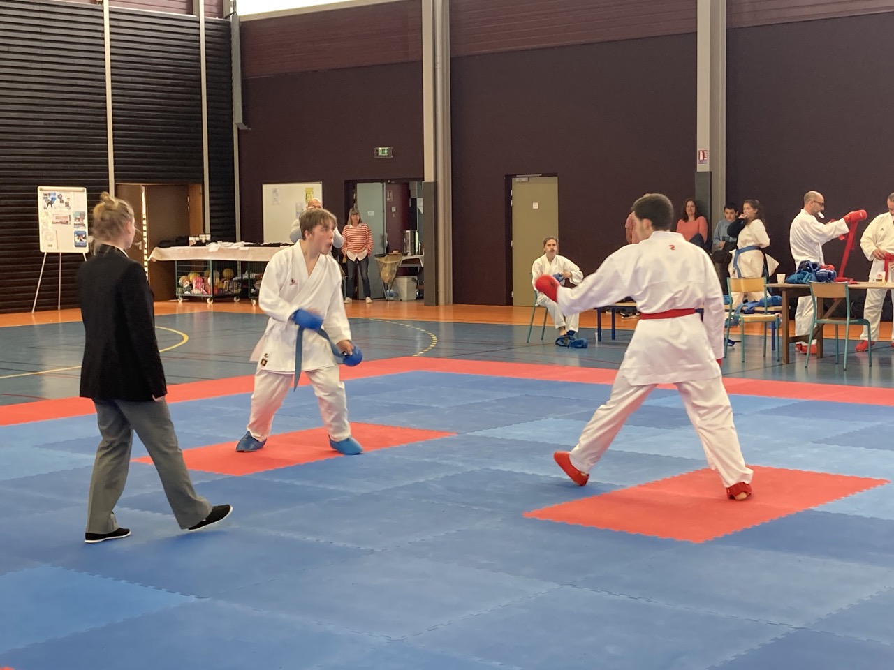 karaté club de karaté esprit de la main vide condé sur noireau condé en normandie Valdallière, Vassy, Karaté Shotokan