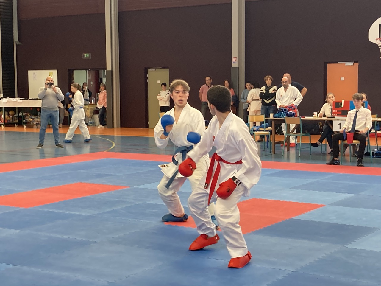 karaté club de karaté esprit de la main vide condé sur noireau condé en normandie Valdallière, Vassy, Karaté Shotokan