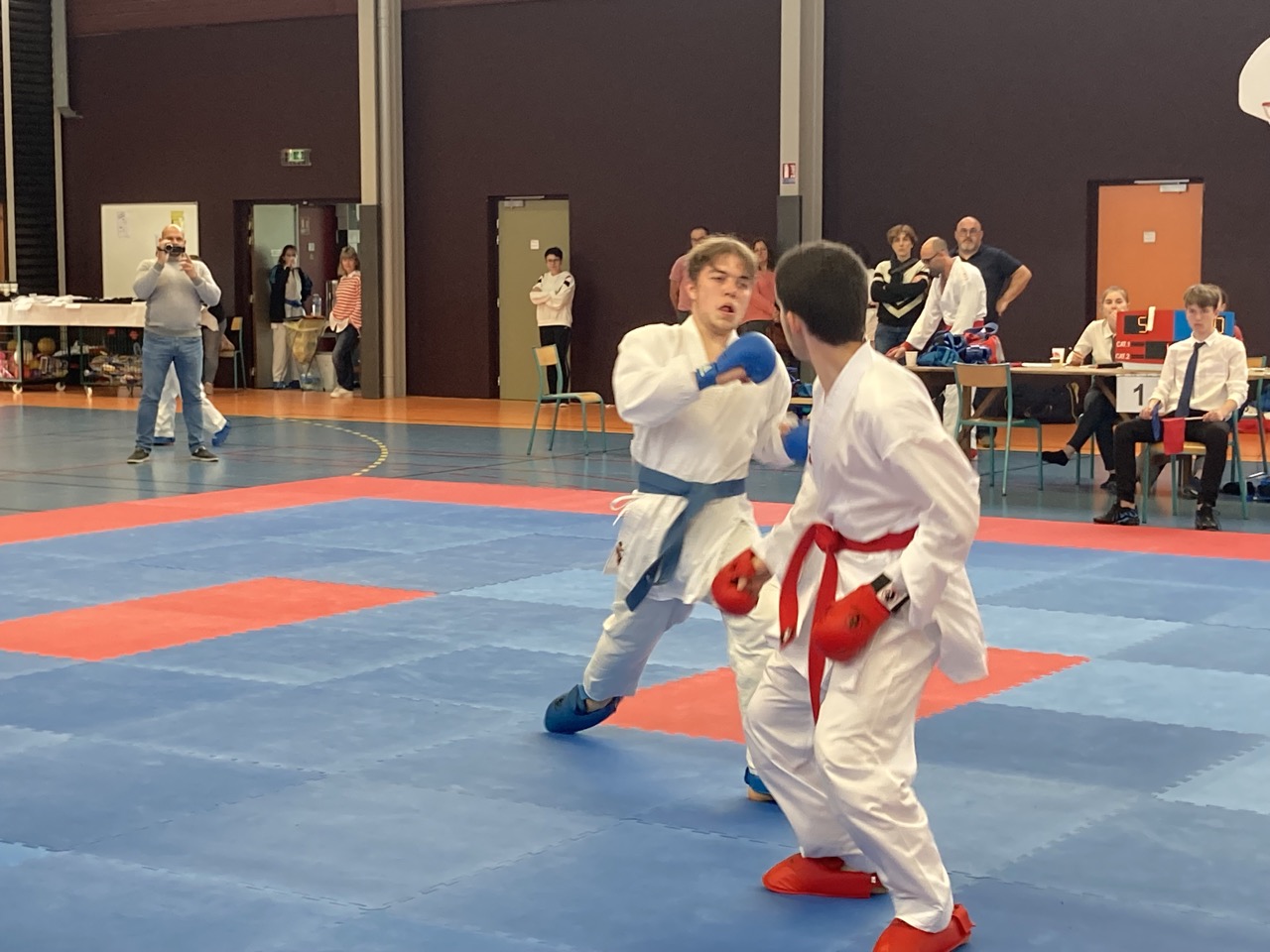 karaté club de karaté esprit de la main vide condé sur noireau condé en normandie Valdallière, Vassy, Karaté Shotokan