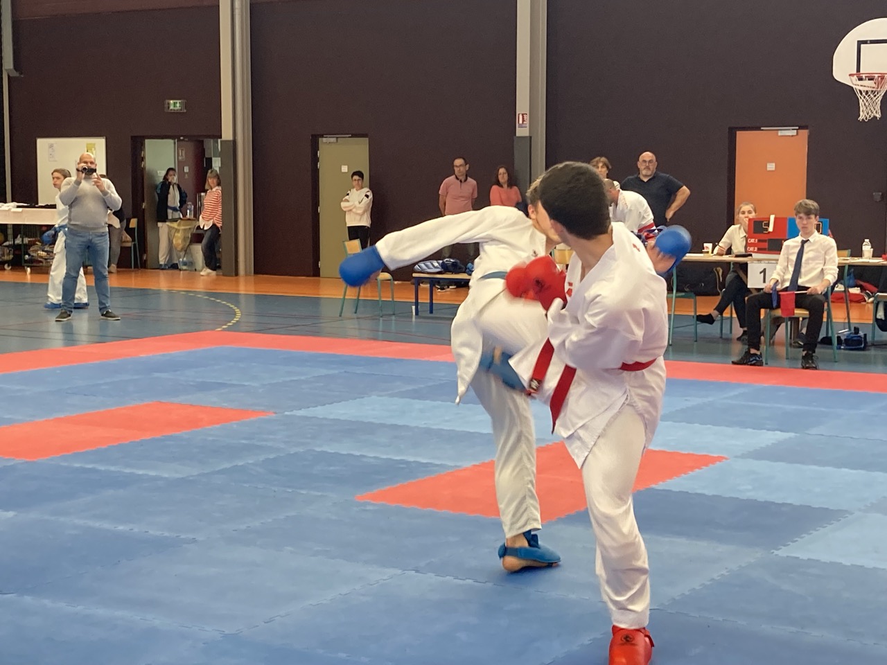 karaté club de karaté esprit de la main vide condé sur noireau condé en normandie Valdallière, Vassy, Karaté Shotokan