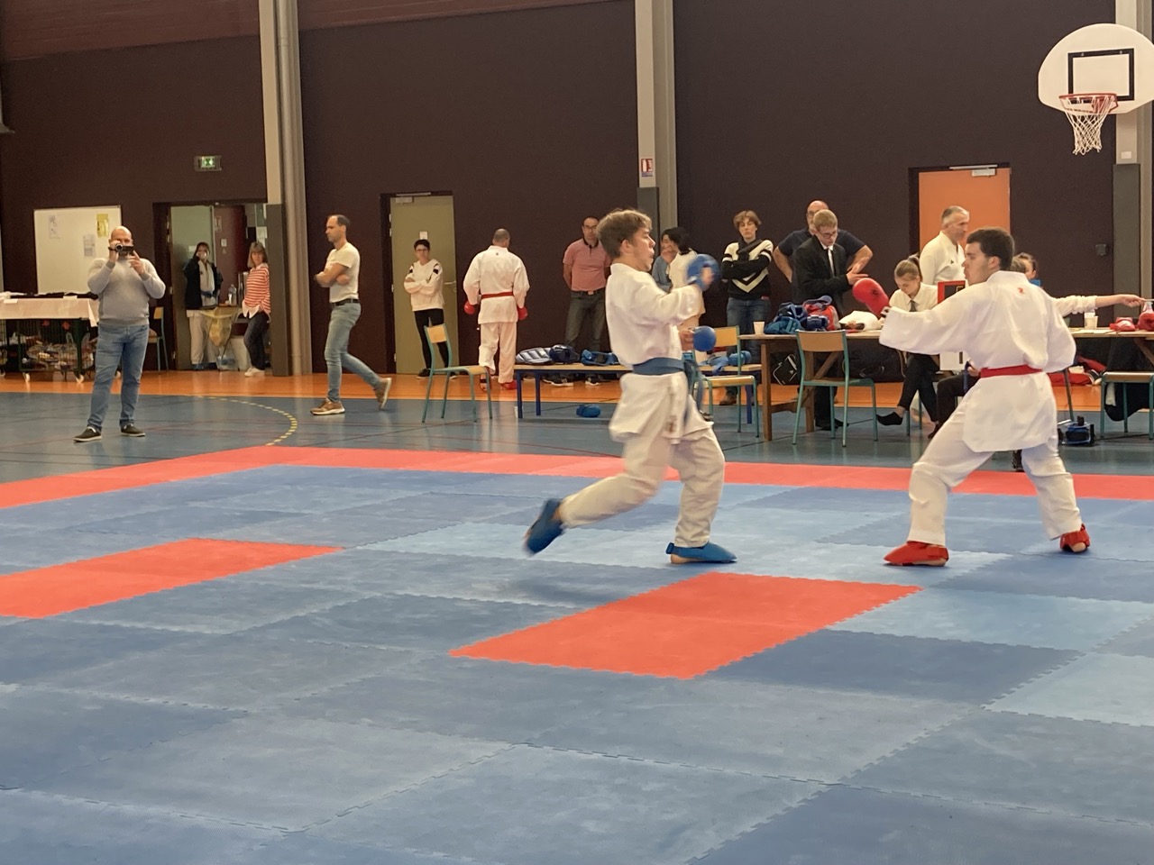 karaté club de karaté esprit de la main vide condé sur noireau condé en normandie Valdallière, Vassy, Karaté Shotokan