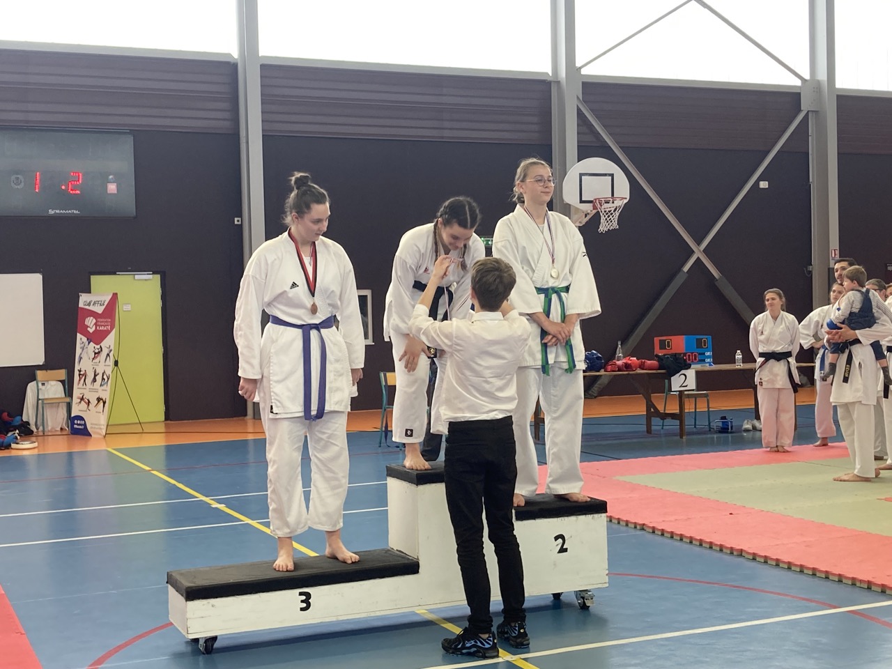 karaté club de karaté esprit de la main vide condé sur noireau condé en normandie Valdallière, Vassy, Karaté Shotokan