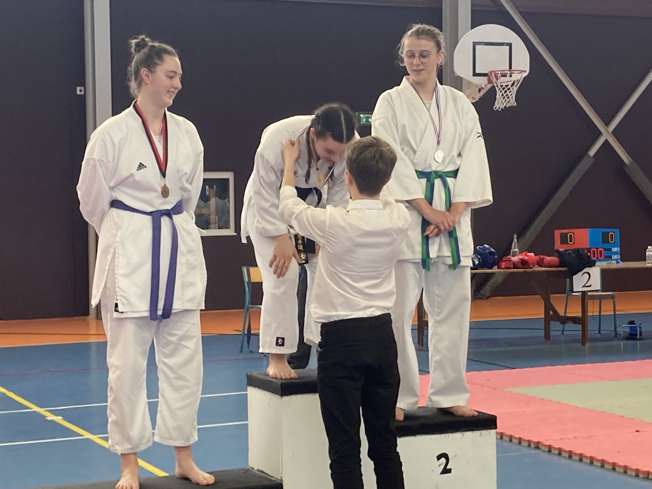 karaté club de karaté esprit de la main vide condé sur noireau condé en normandie Valdallière, Vassy, Karaté Shotokan