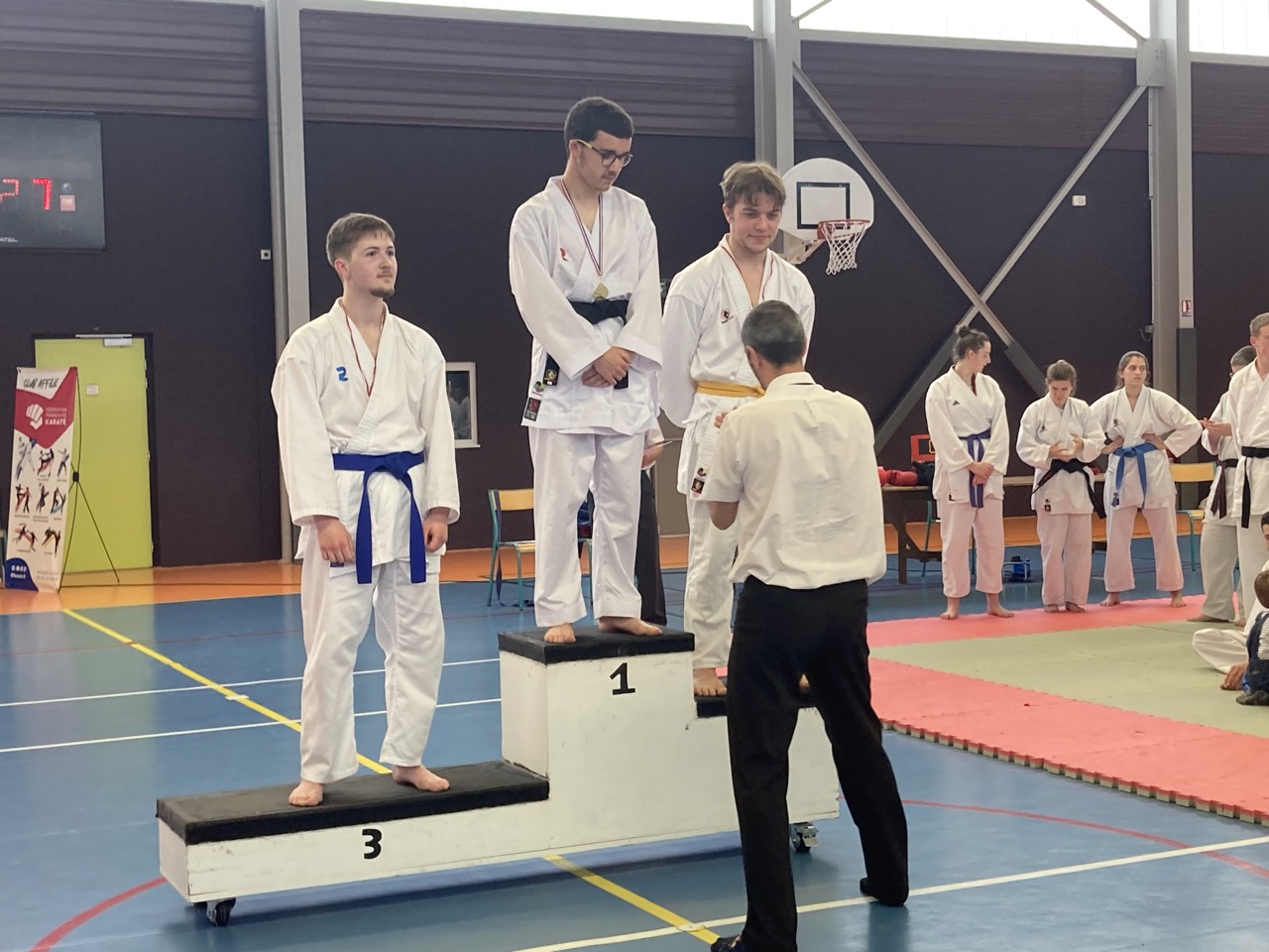 karaté club de karaté esprit de la main vide condé sur noireau condé en normandie Valdallière, Vassy, Karaté Shotokan