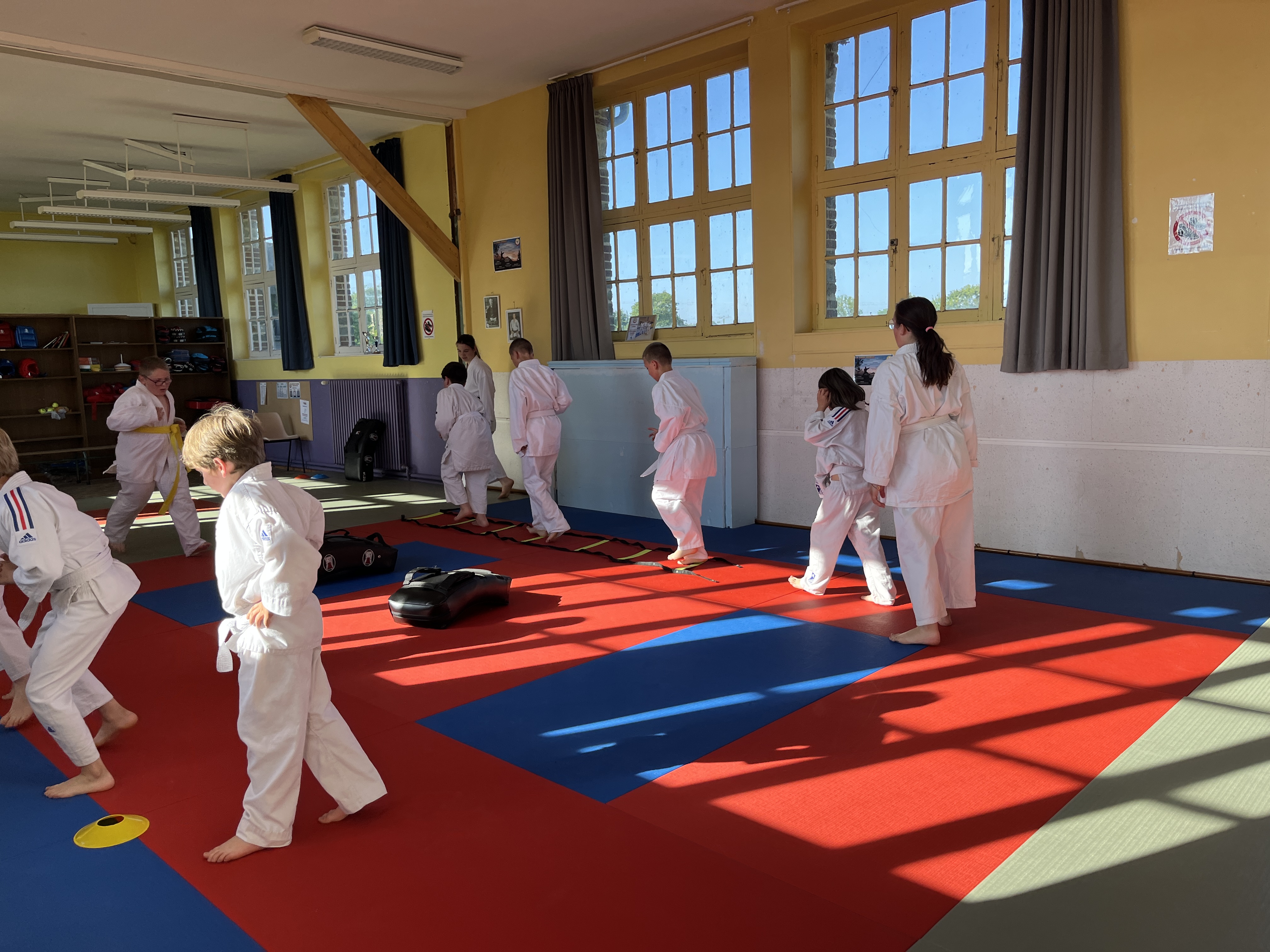 karaté club de karaté esprit de la main vide condé sur noireau condé en normandie Valdallière, Vassy, Karaté Shotokan