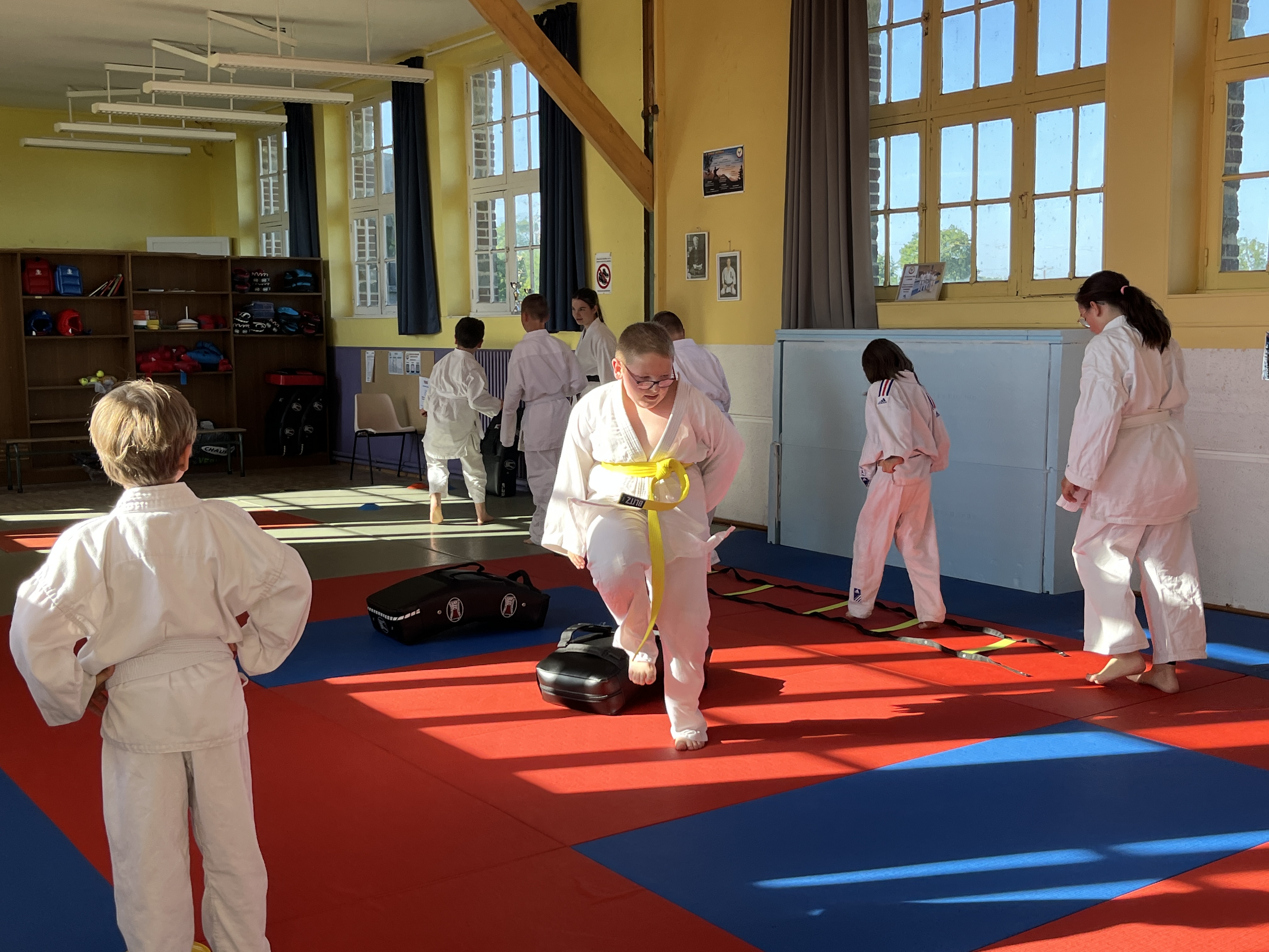 karaté club de karaté esprit de la main vide condé sur noireau condé en normandie Valdallière, Vassy, Karaté Shotokan