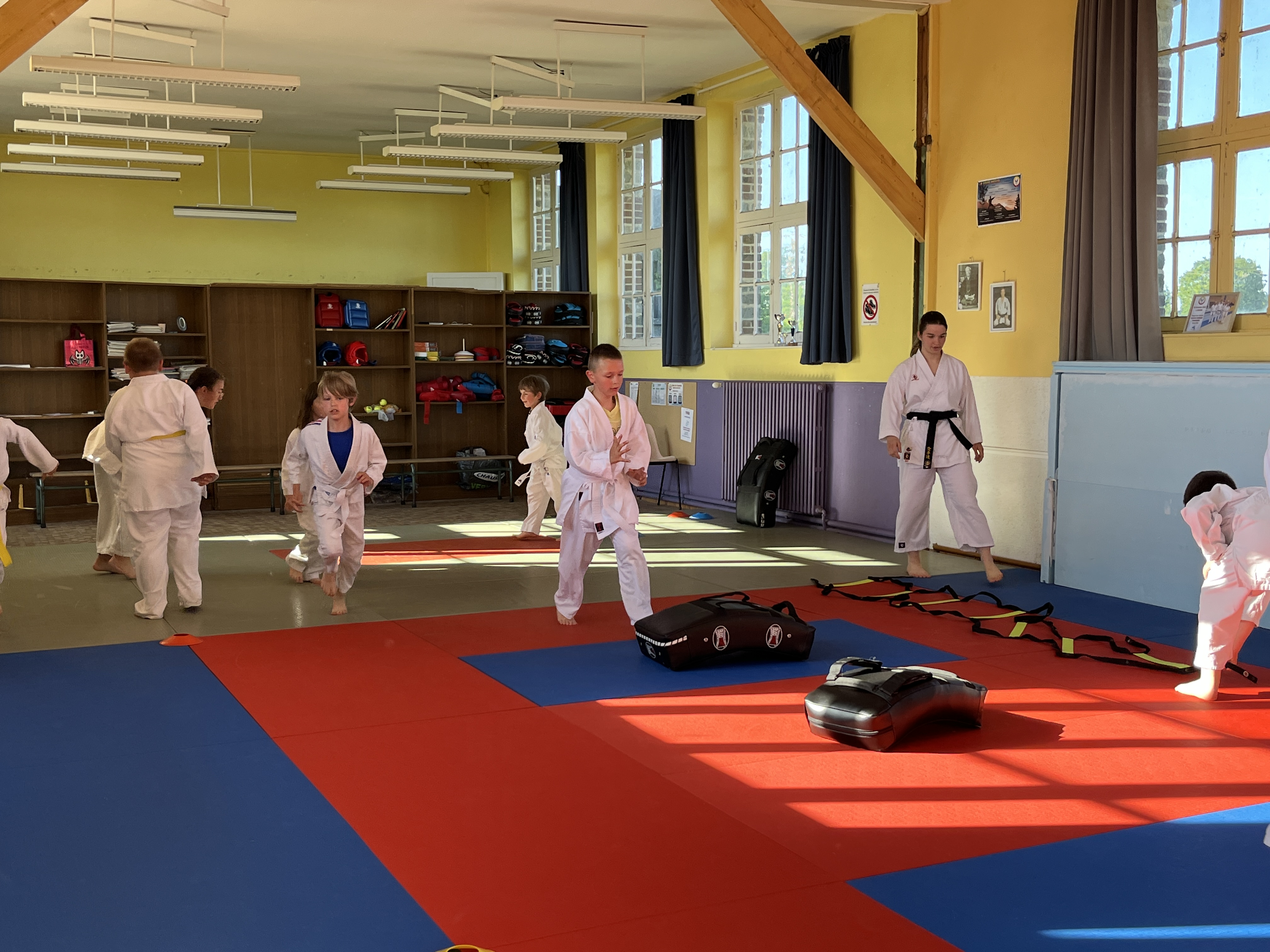 karaté club de karaté esprit de la main vide condé sur noireau condé en normandie Valdallière, Vassy, Karaté Shotokan