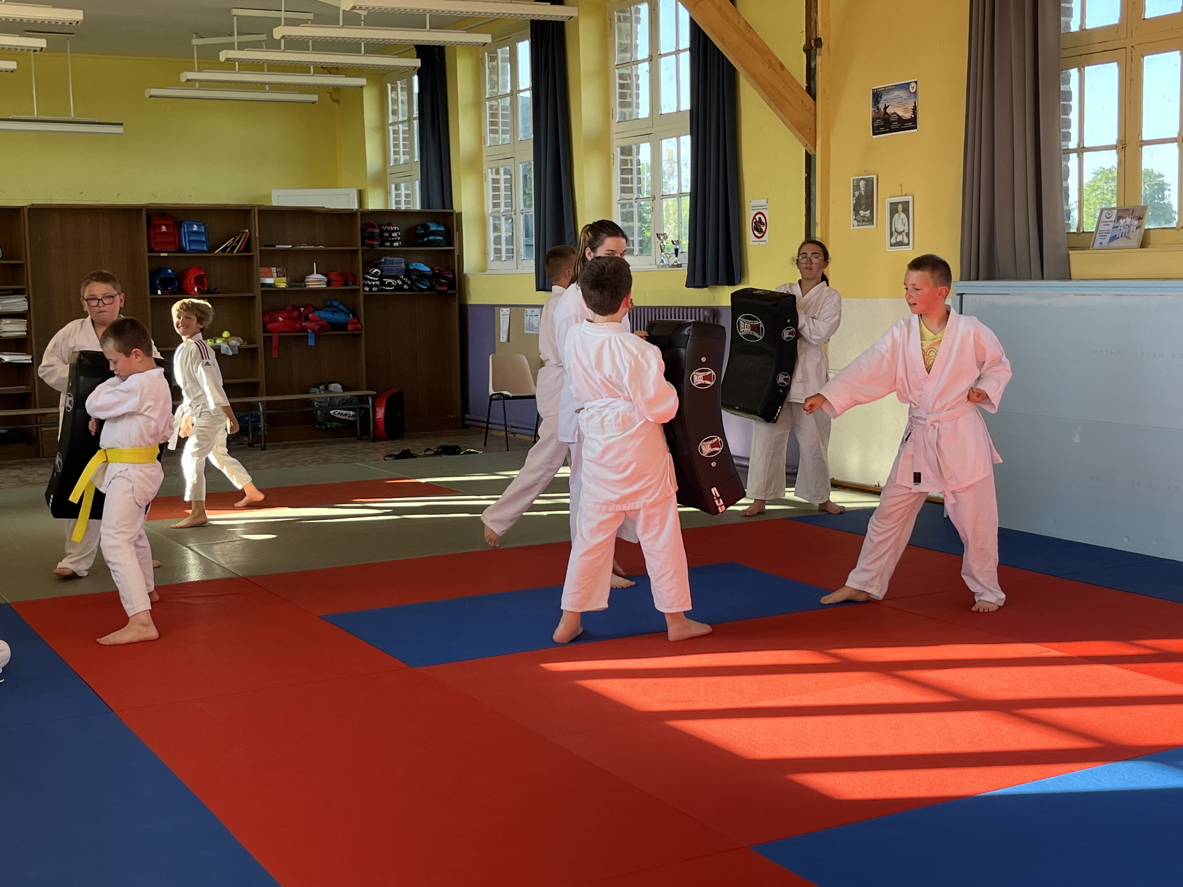 karaté club de karaté esprit de la main vide condé sur noireau condé en normandie Valdallière, Vassy, Karaté Shotokan