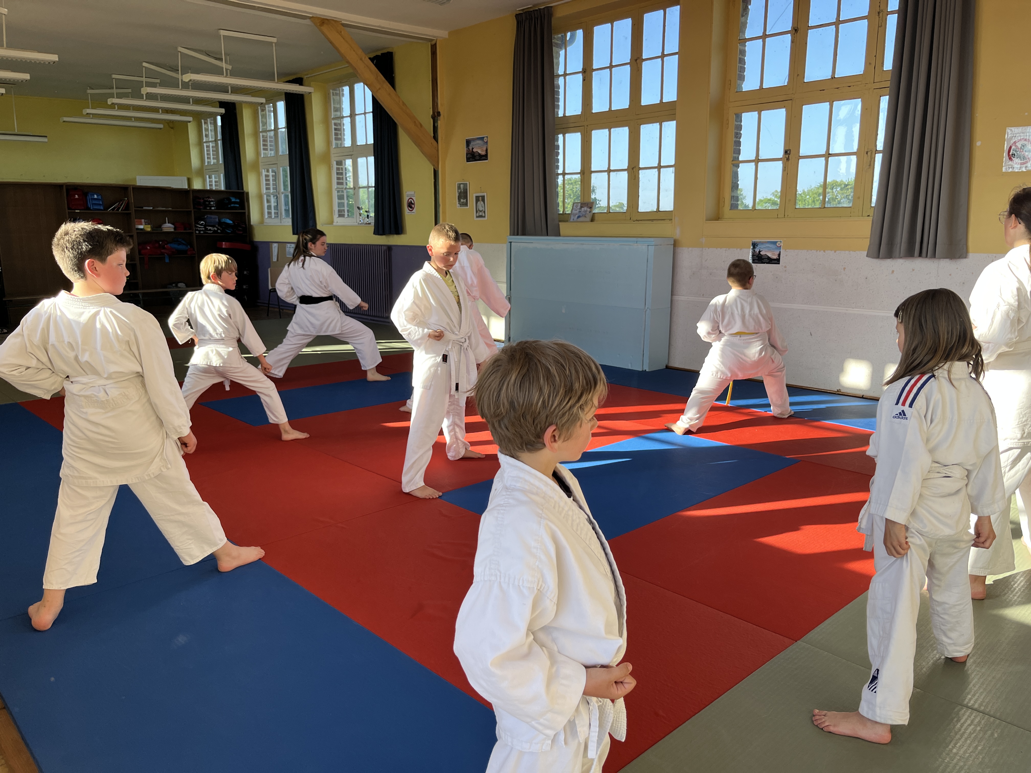 karaté club de karaté esprit de la main vide condé sur noireau condé en normandie Valdallière, Vassy, Karaté Shotokan