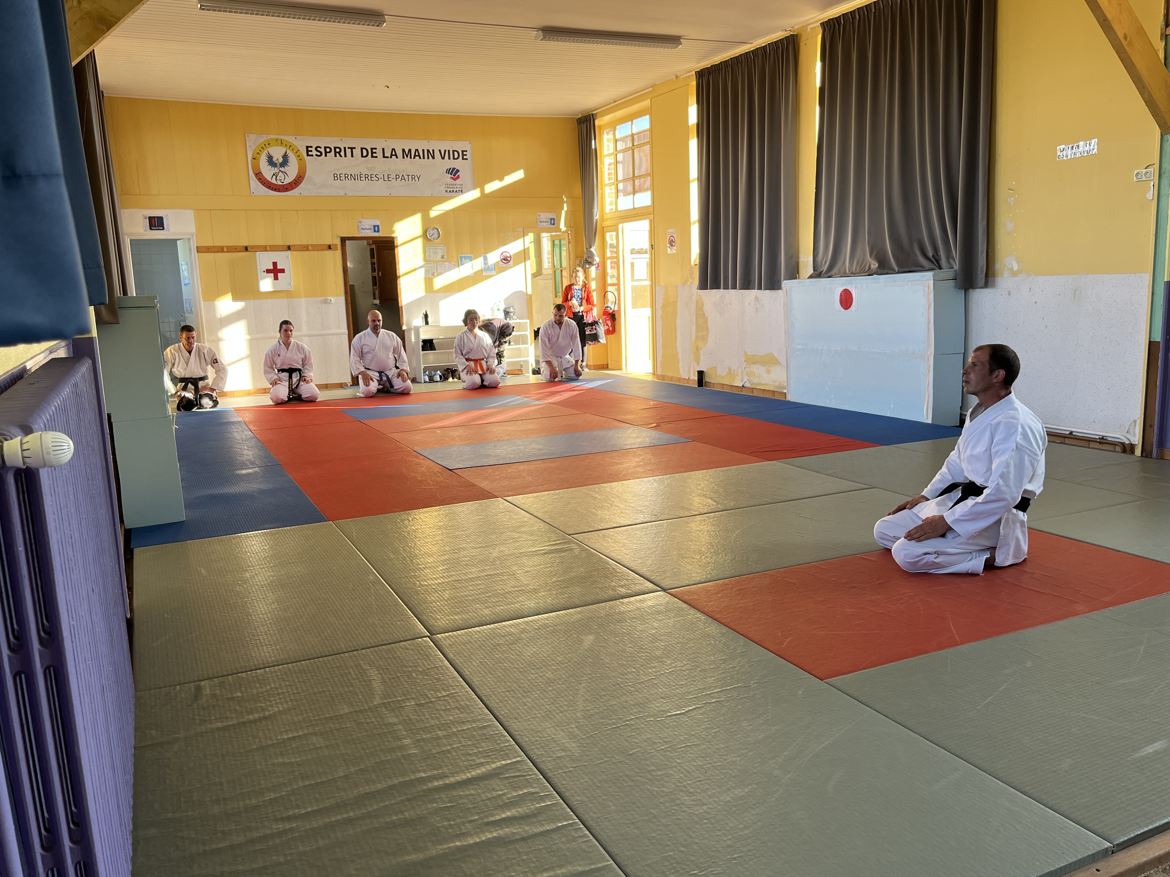 karaté club de karaté esprit de la main vide condé sur noireau condé en normandie Valdallière, Vassy, Karaté Shotokan