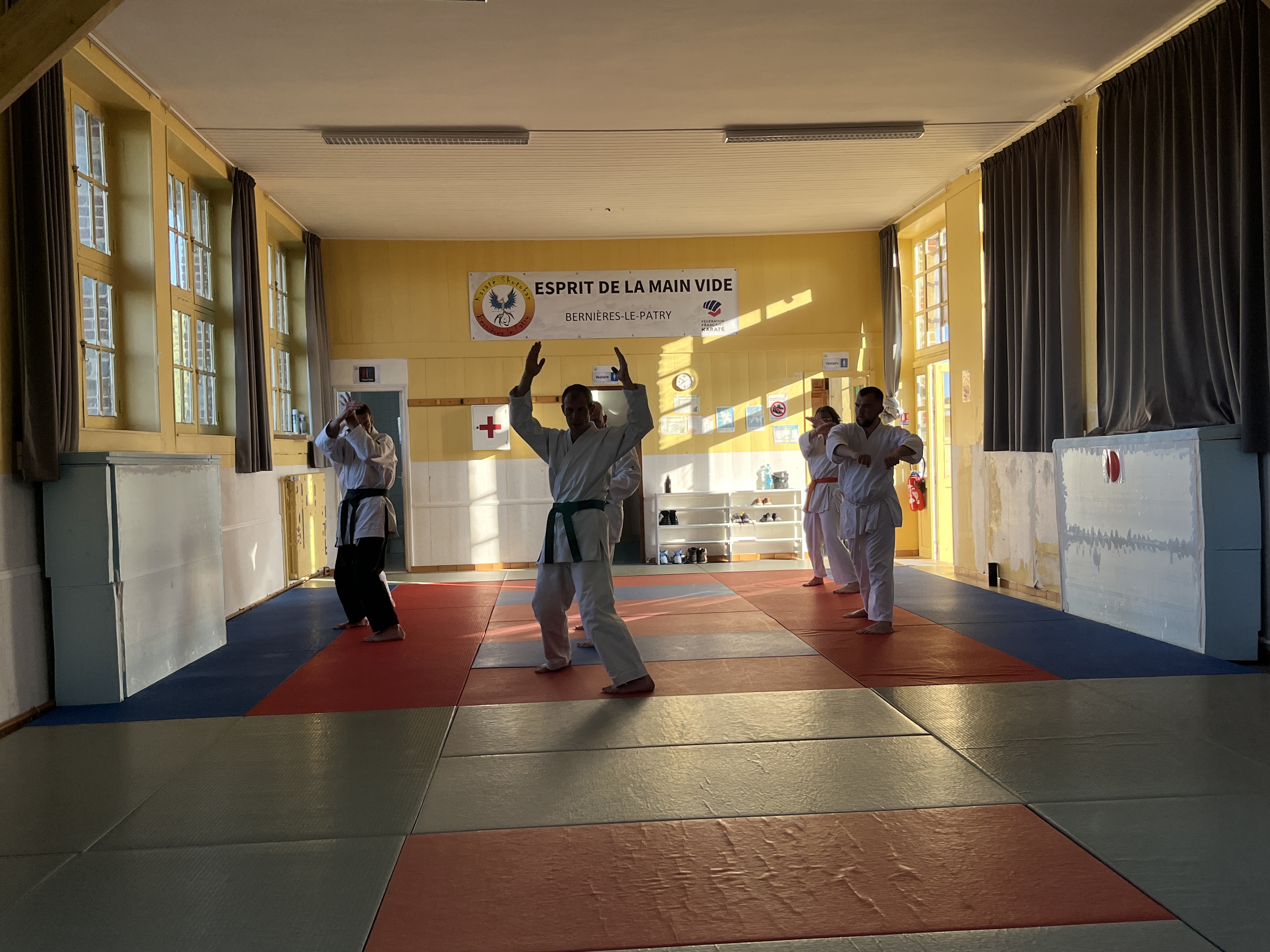 karaté club de karaté esprit de la main vide condé sur noireau condé en normandie Valdallière, Vassy, Karaté Shotokan