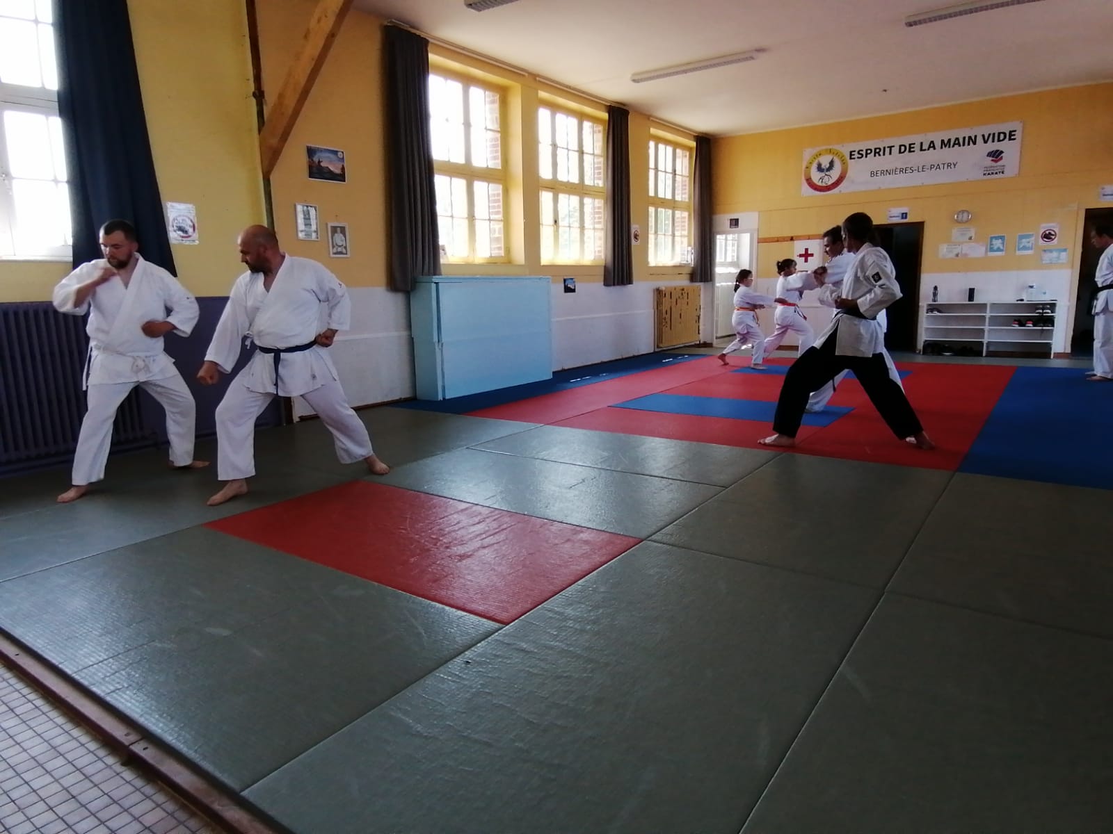 Basse Normandie karaté club de karaté esprit de la main vide condé sur noireau condé en normandie Valdallière Vassy Karaté Shotokan