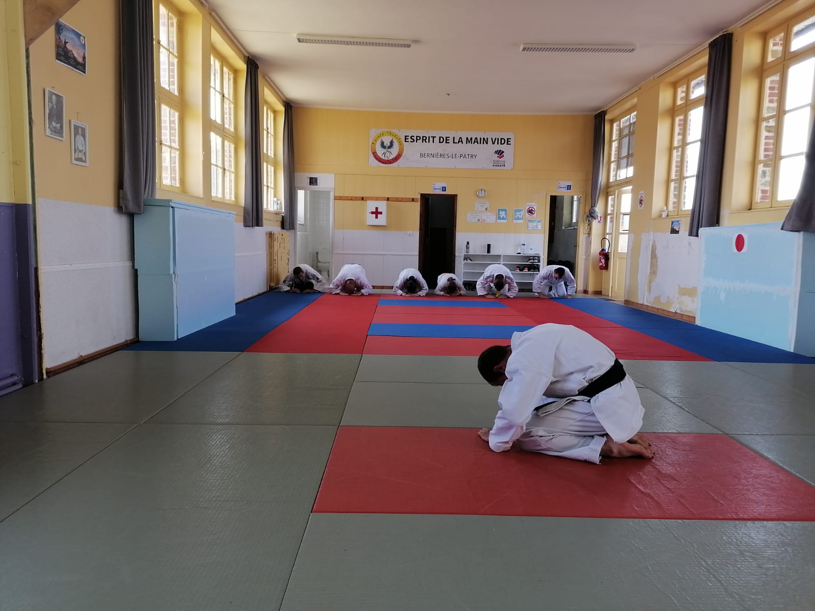 Basse Normandie karaté club de karaté esprit de la main vide condé sur noireau condé en normandie Valdallière Vassy Karaté Shotokan