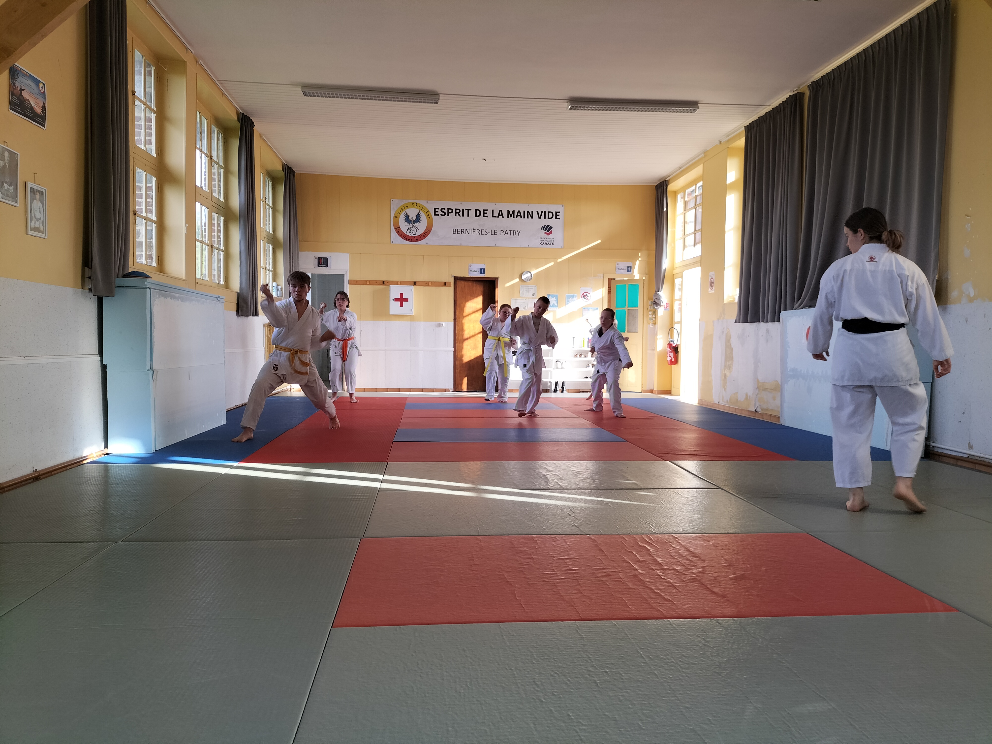 Basse Normandie karaté club de karaté esprit de la main vide condé sur noireau condé en normandie Valdallière Vassy Karaté Shotokan