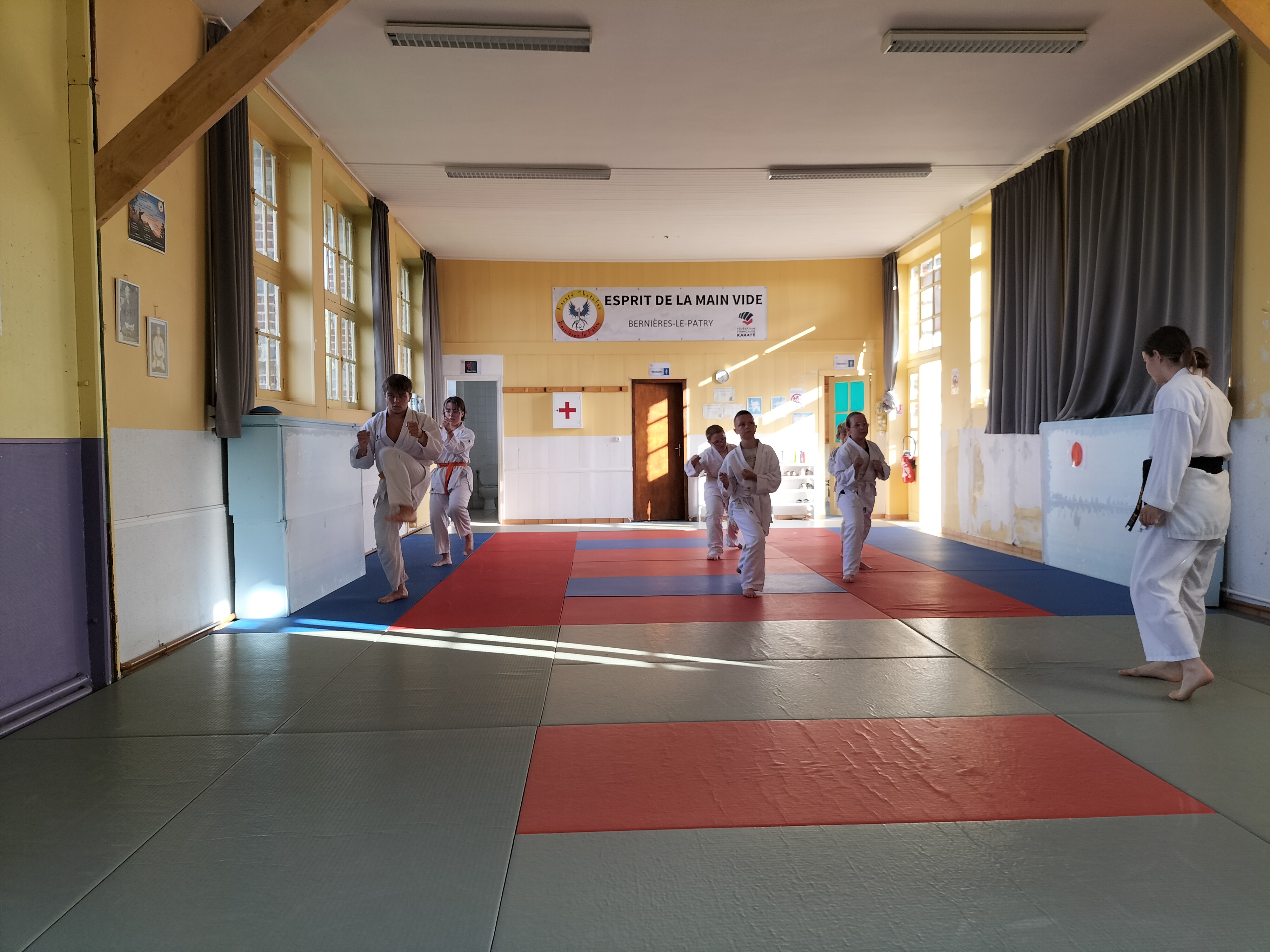 Basse Normandie karaté club de karaté esprit de la main vide condé sur noireau condé en normandie Valdallière Vassy Karaté Shotokan