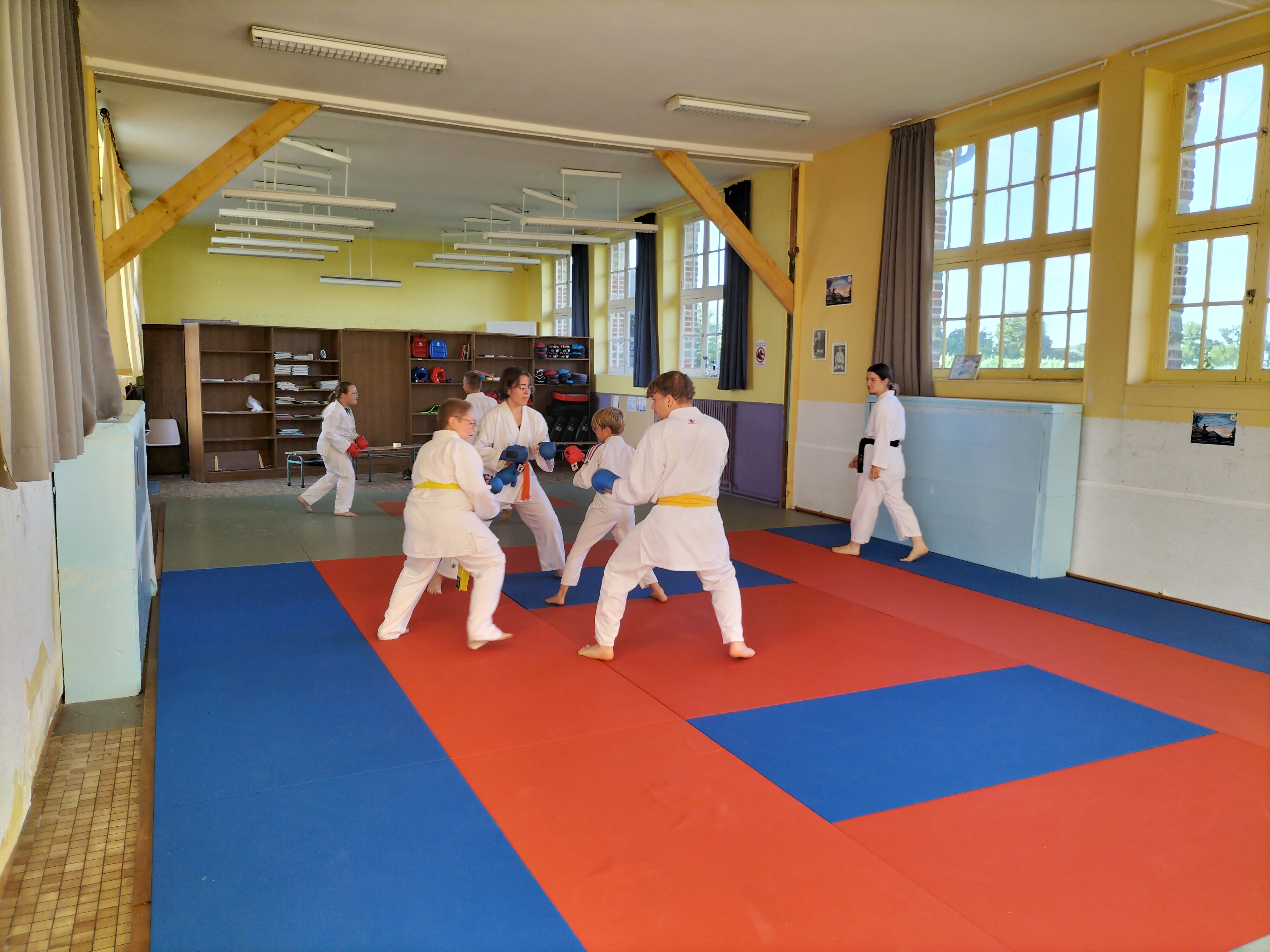 Basse Normandie karaté club de karaté esprit de la main vide condé sur noireau condé en normandie Valdallière Vassy Karaté Shotokan