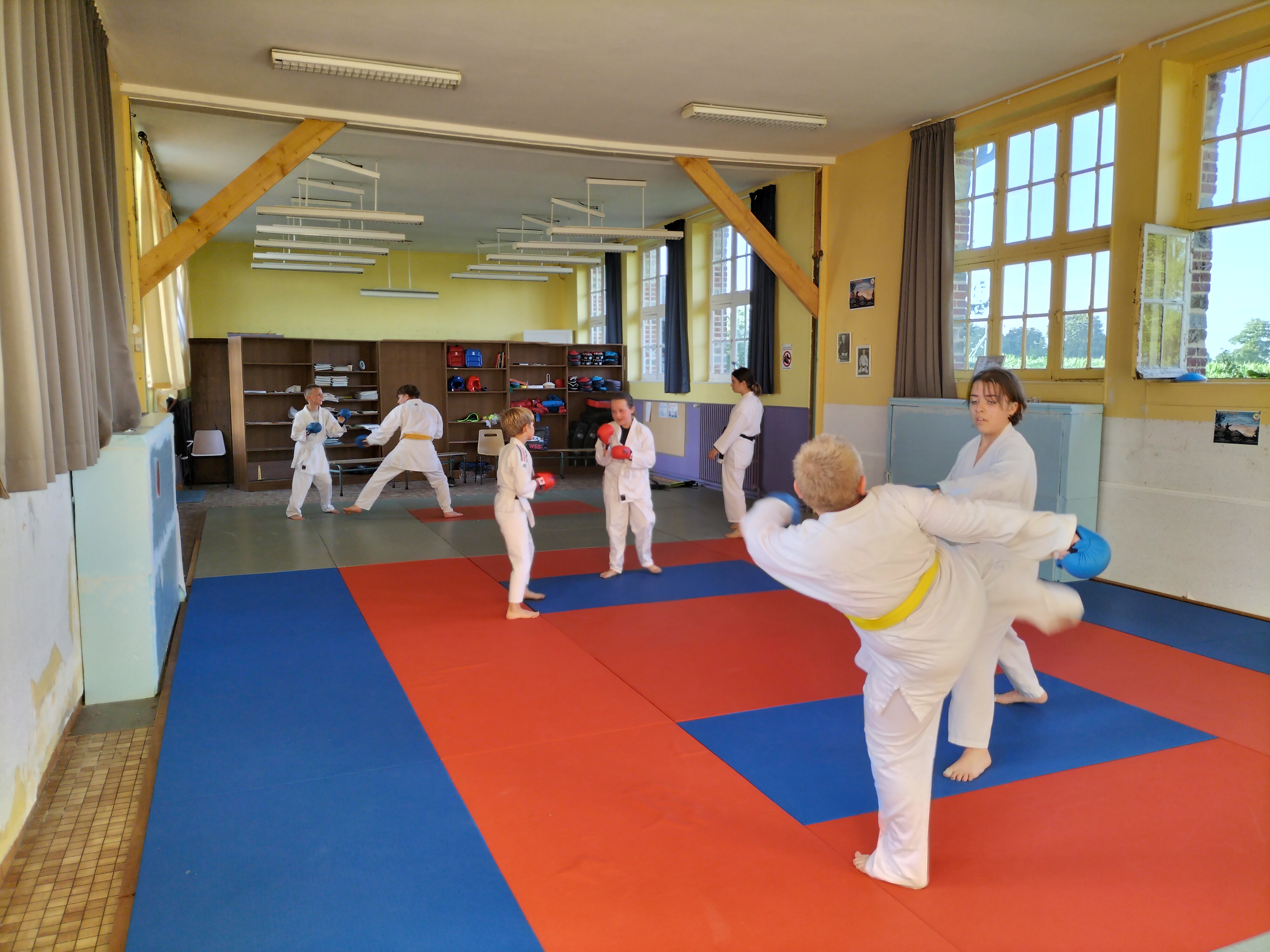 Basse Normandie karaté club de karaté esprit de la main vide condé sur noireau condé en normandie Valdallière Vassy Karaté Shotokan