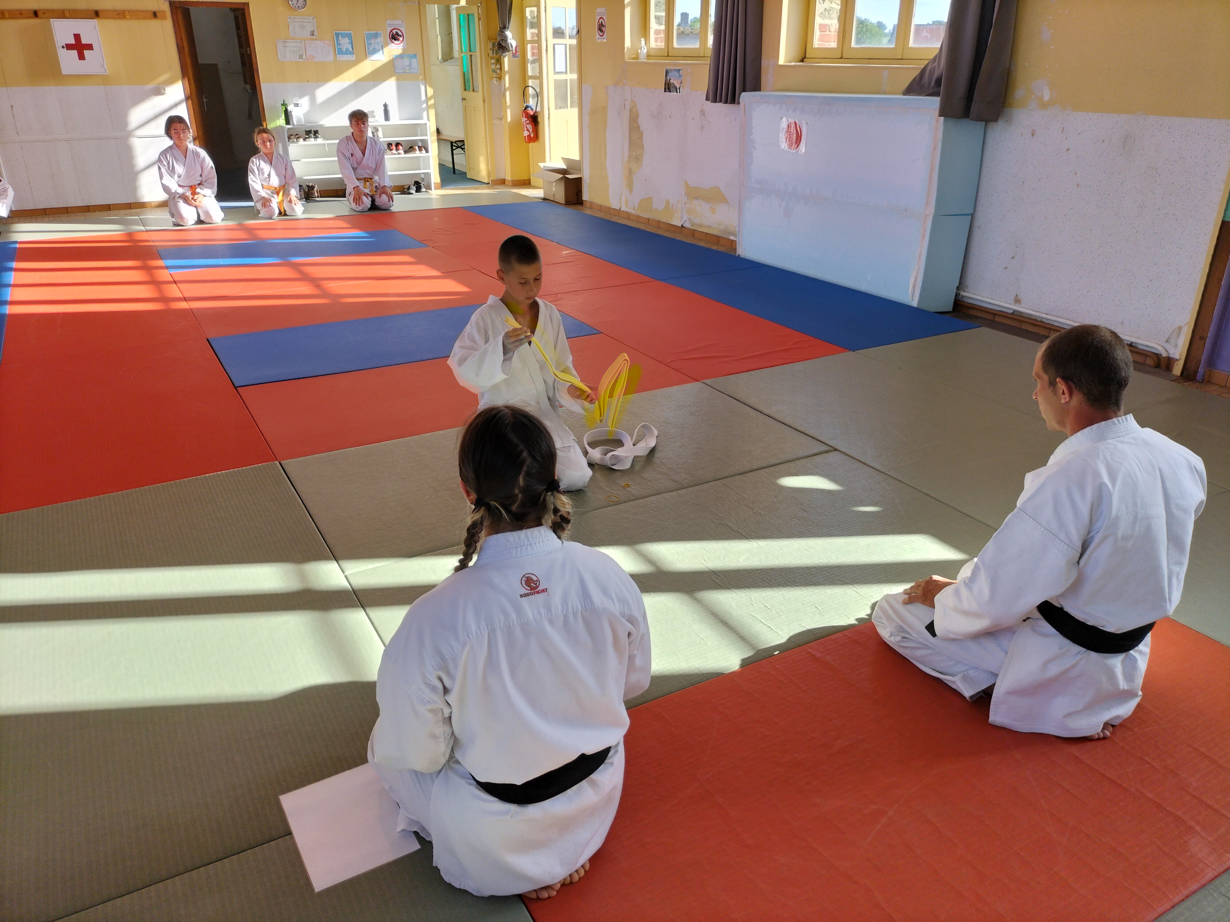 Basse Normandie karaté club de karaté esprit de la main vide condé sur noireau condé en normandie Valdallière Vassy Karaté Shotokan