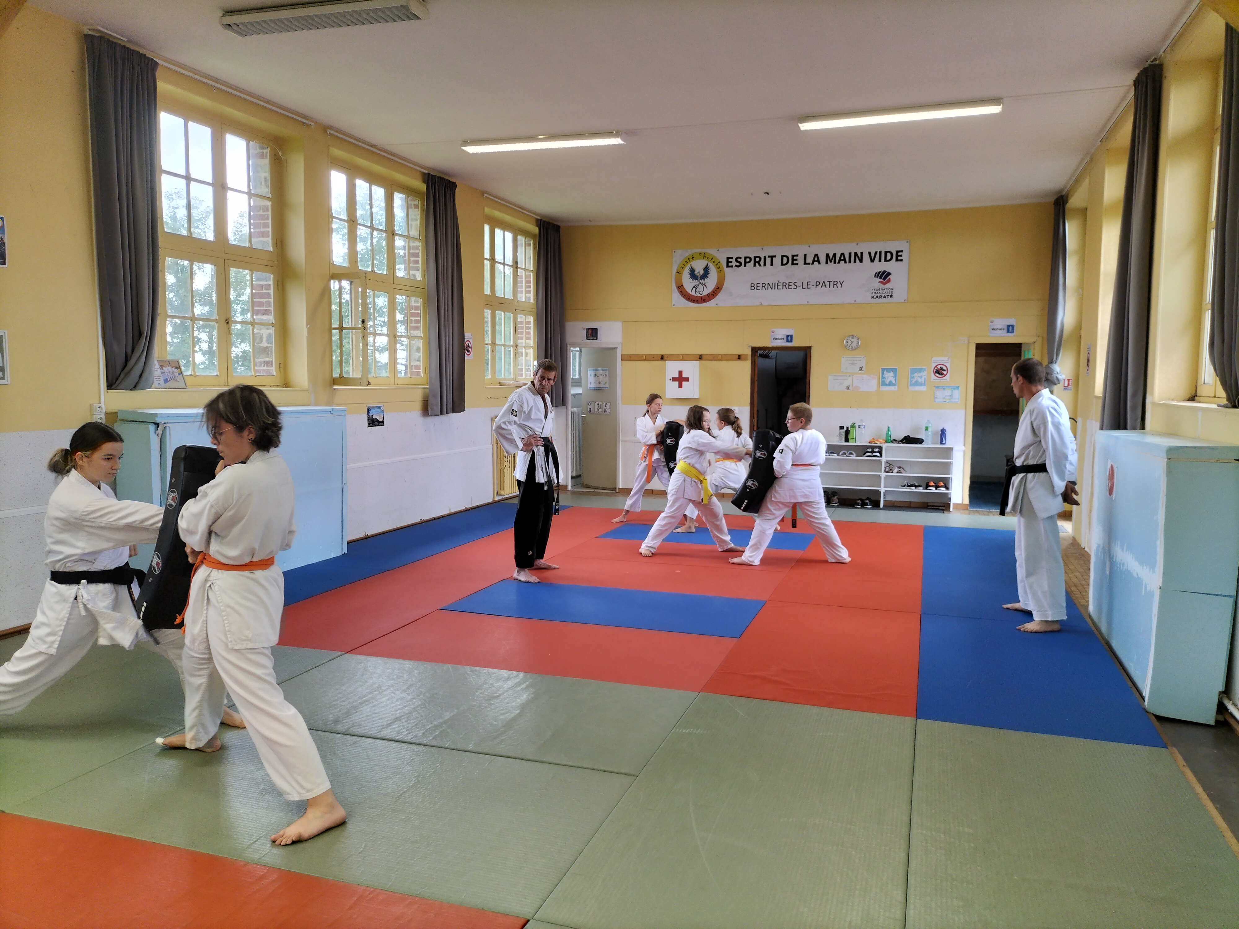Basse Normandie karaté club de karaté esprit de la main vide condé sur noireau condé en normandie Valdallière Vassy Karaté Shotokan