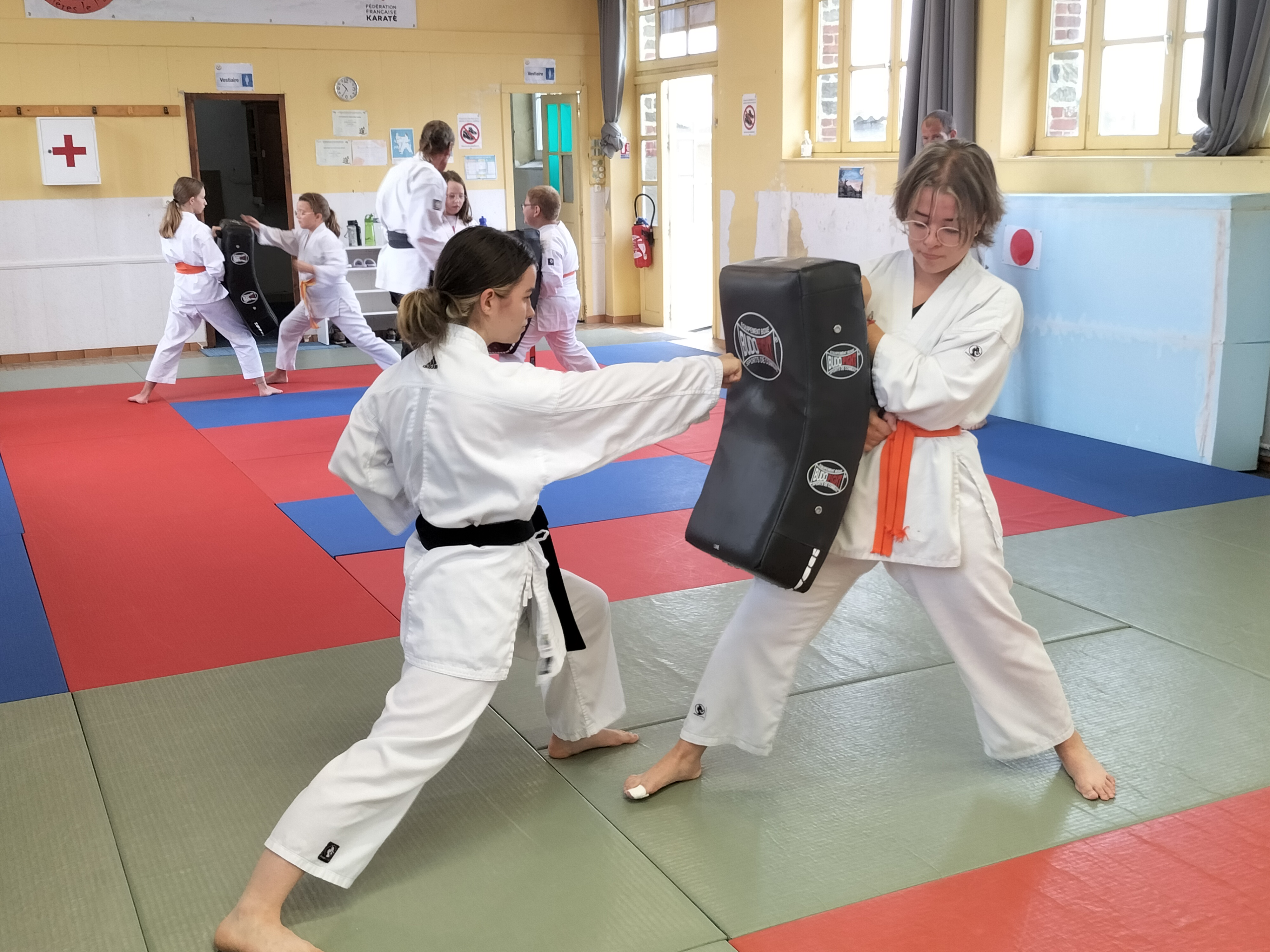 Basse Normandie karaté club de karaté esprit de la main vide condé sur noireau condé en normandie Valdallière Vassy Karaté Shotokan