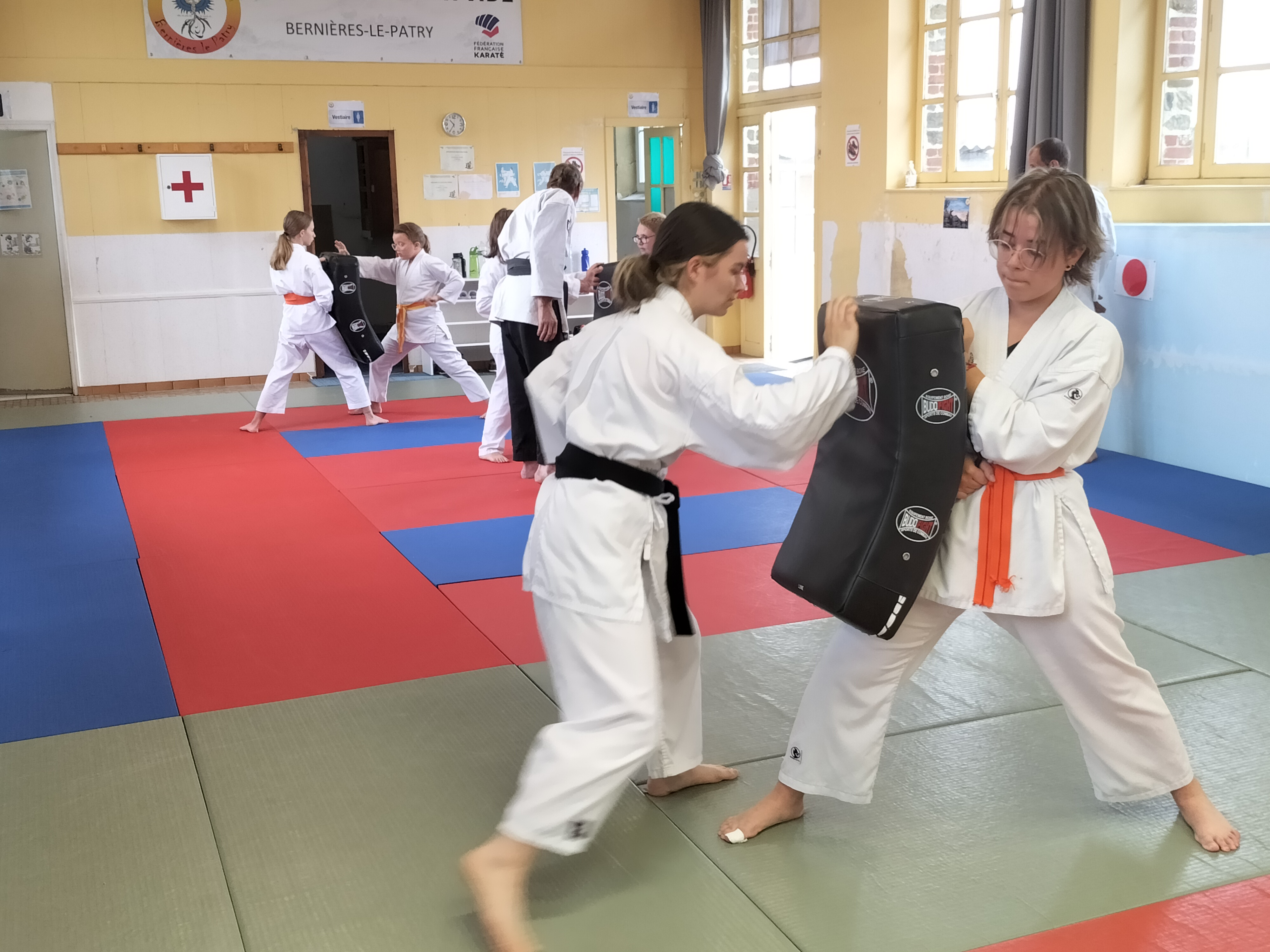 Basse Normandie karaté club de karaté esprit de la main vide condé sur noireau condé en normandie Valdallière Vassy Karaté Shotokan