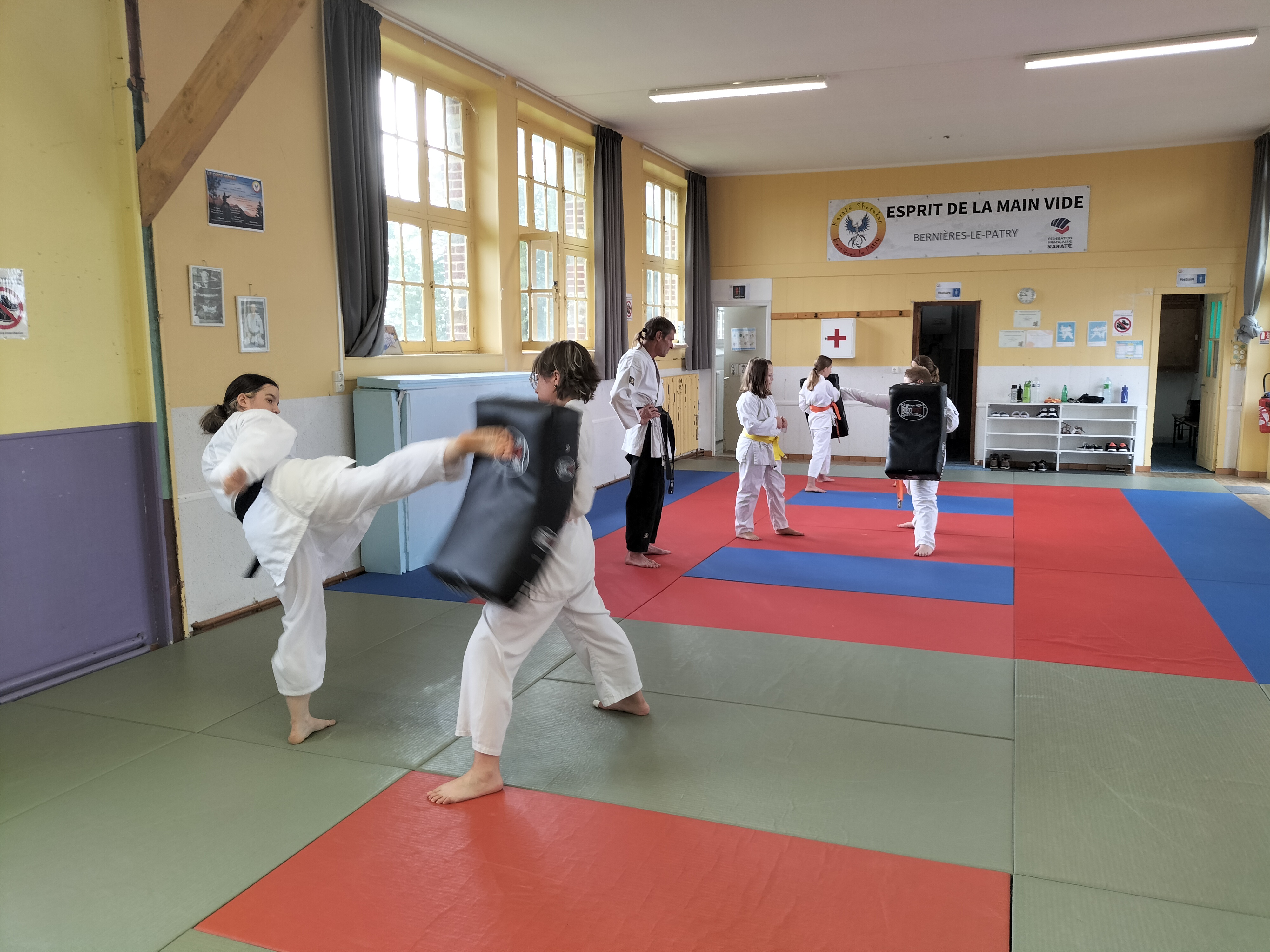 Basse Normandie karaté club de karaté esprit de la main vide condé sur noireau condé en normandie Valdallière Vassy Karaté Shotokan