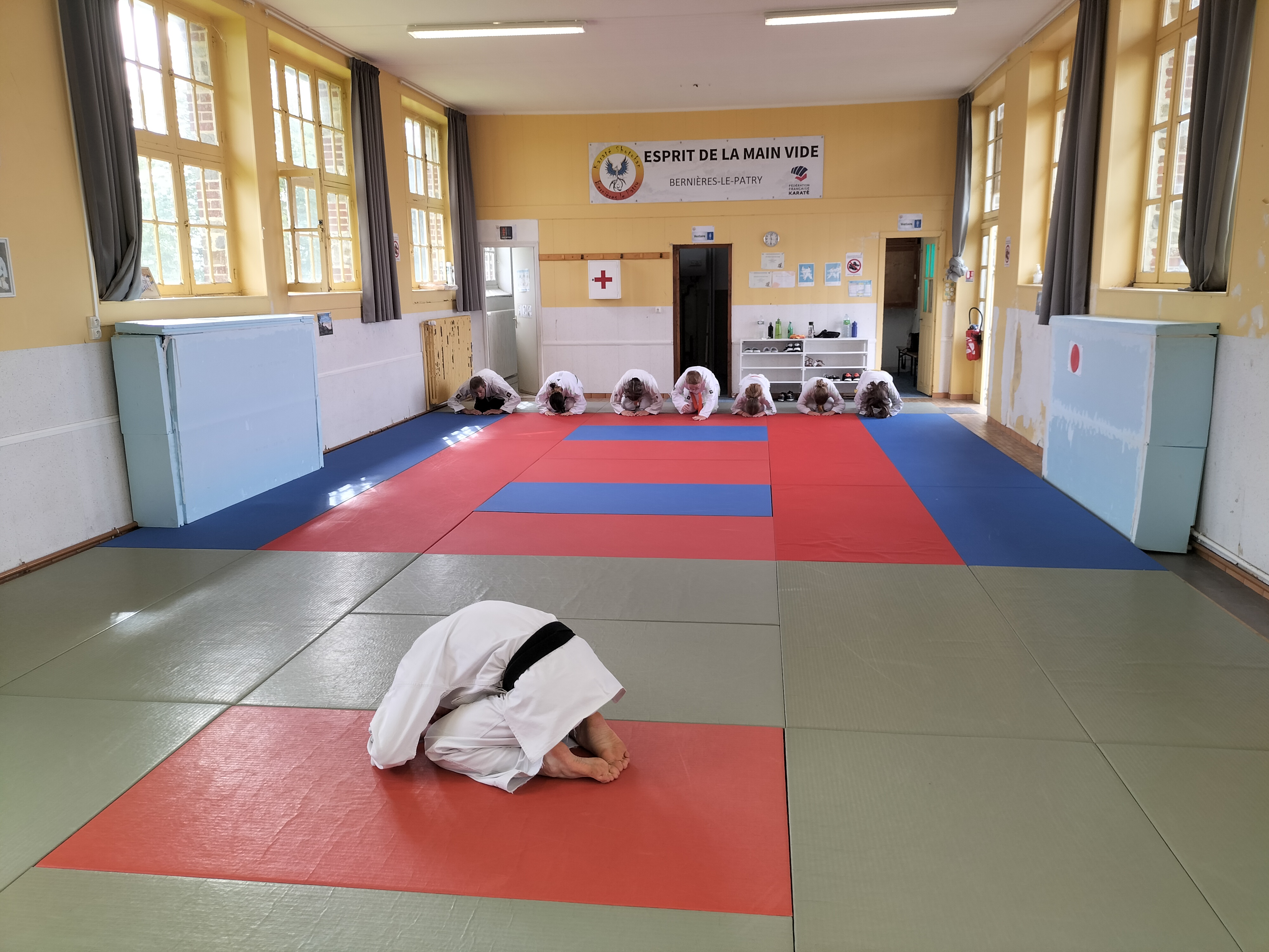 Basse Normandie karaté club de karaté esprit de la main vide condé sur noireau condé en normandie Valdallière Vassy Karaté Shotokan