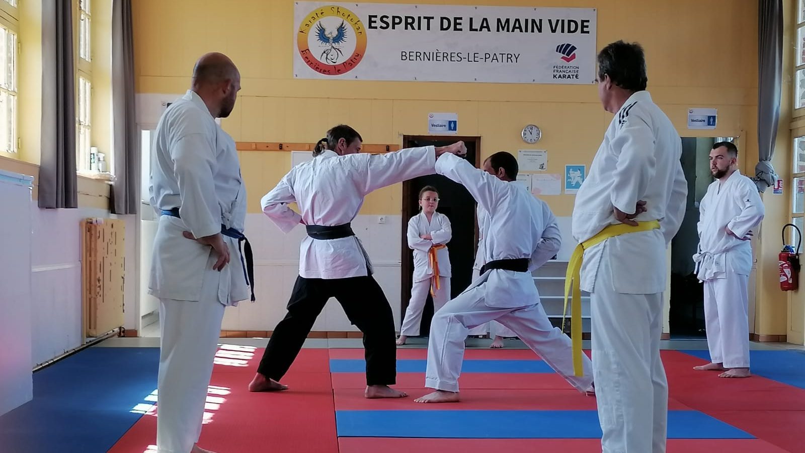 Basse Normandie karaté club de karaté esprit de la main vide condé sur noireau condé en normandie Valdallière Vassy Karaté Shotokan