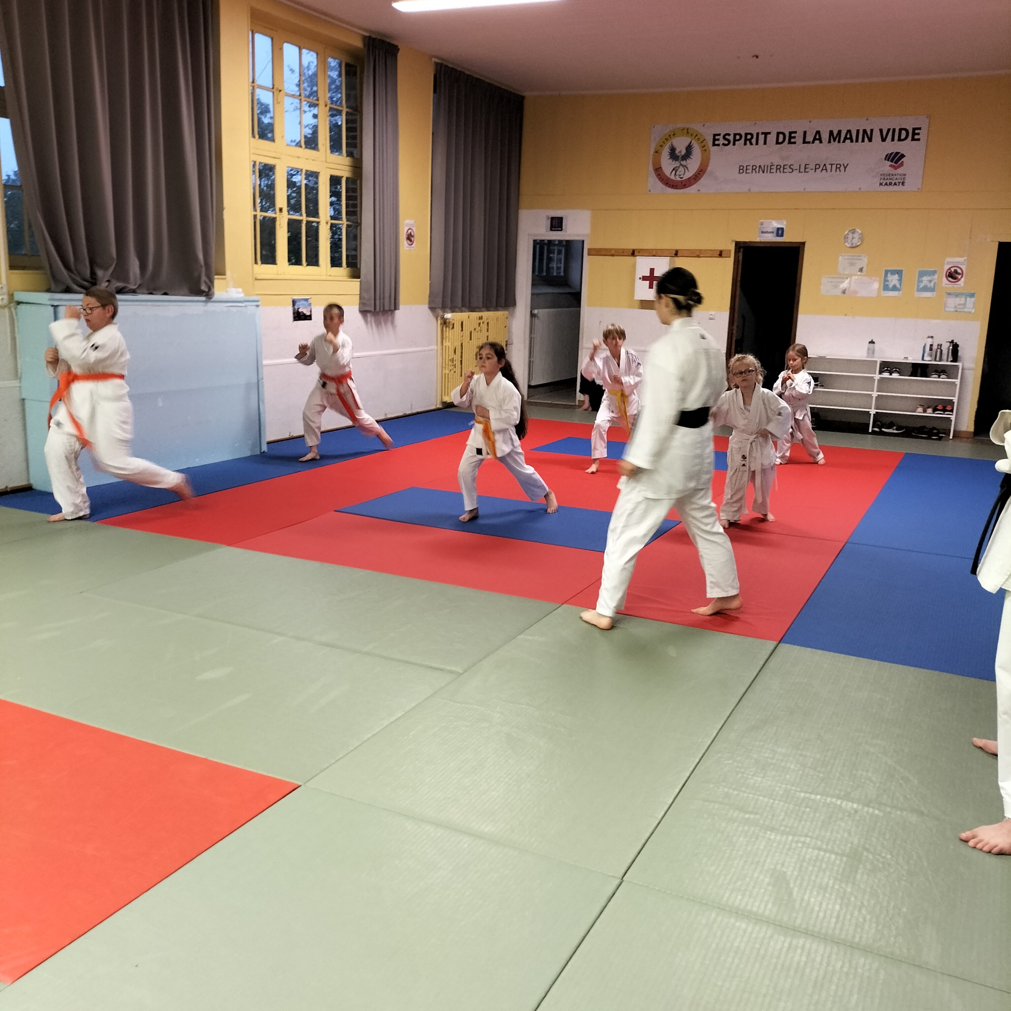 Basse Normandie karaté club de karaté esprit de la main vide condé sur noireau condé en normandie Valdallière Vassy Karaté Shotokan