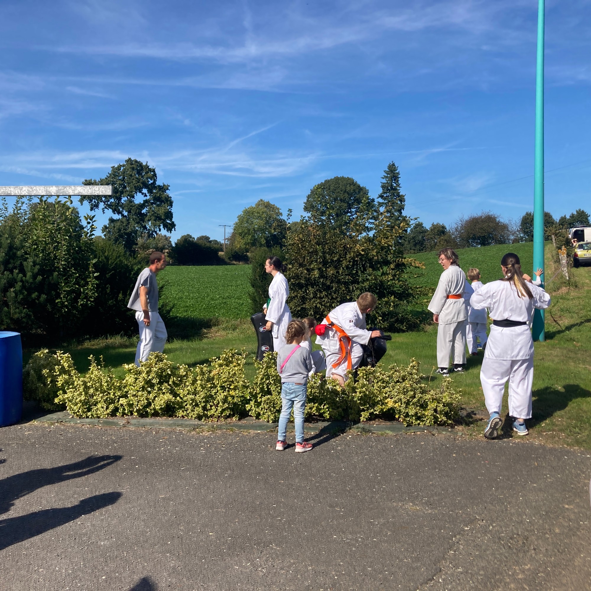 Basse Normandie karaté club de karaté esprit de la main vide condé sur noireau condé en normandie Valdallière Vassy Karaté Shotokan