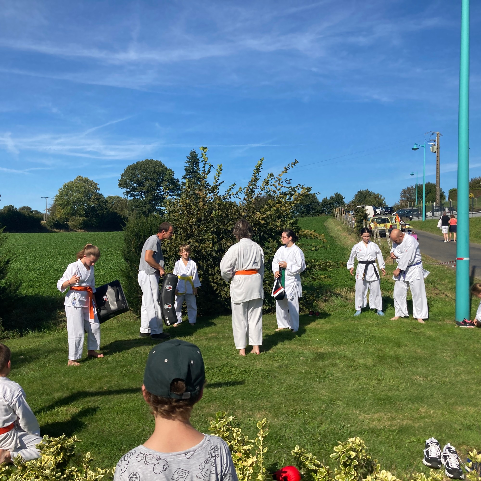 Basse Normandie karaté club de karaté esprit de la main vide condé sur noireau condé en normandie Valdallière Vassy Karaté Shotokan