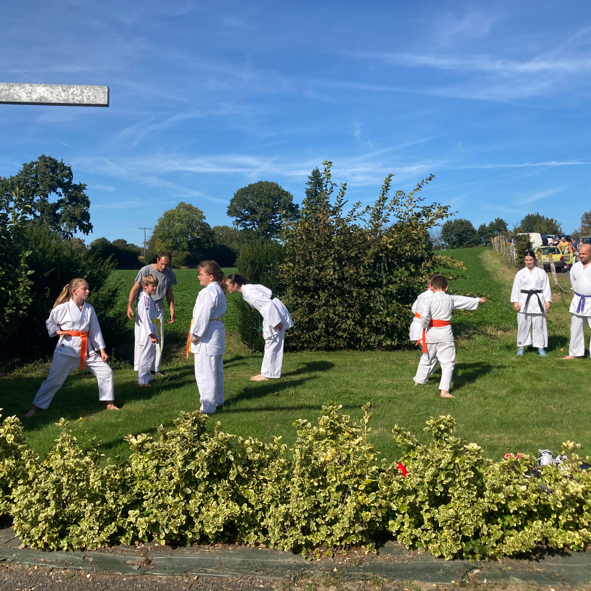 Basse Normandie karaté club de karaté esprit de la main vide condé sur noireau condé en normandie Valdallière Vassy Karaté Shotokan