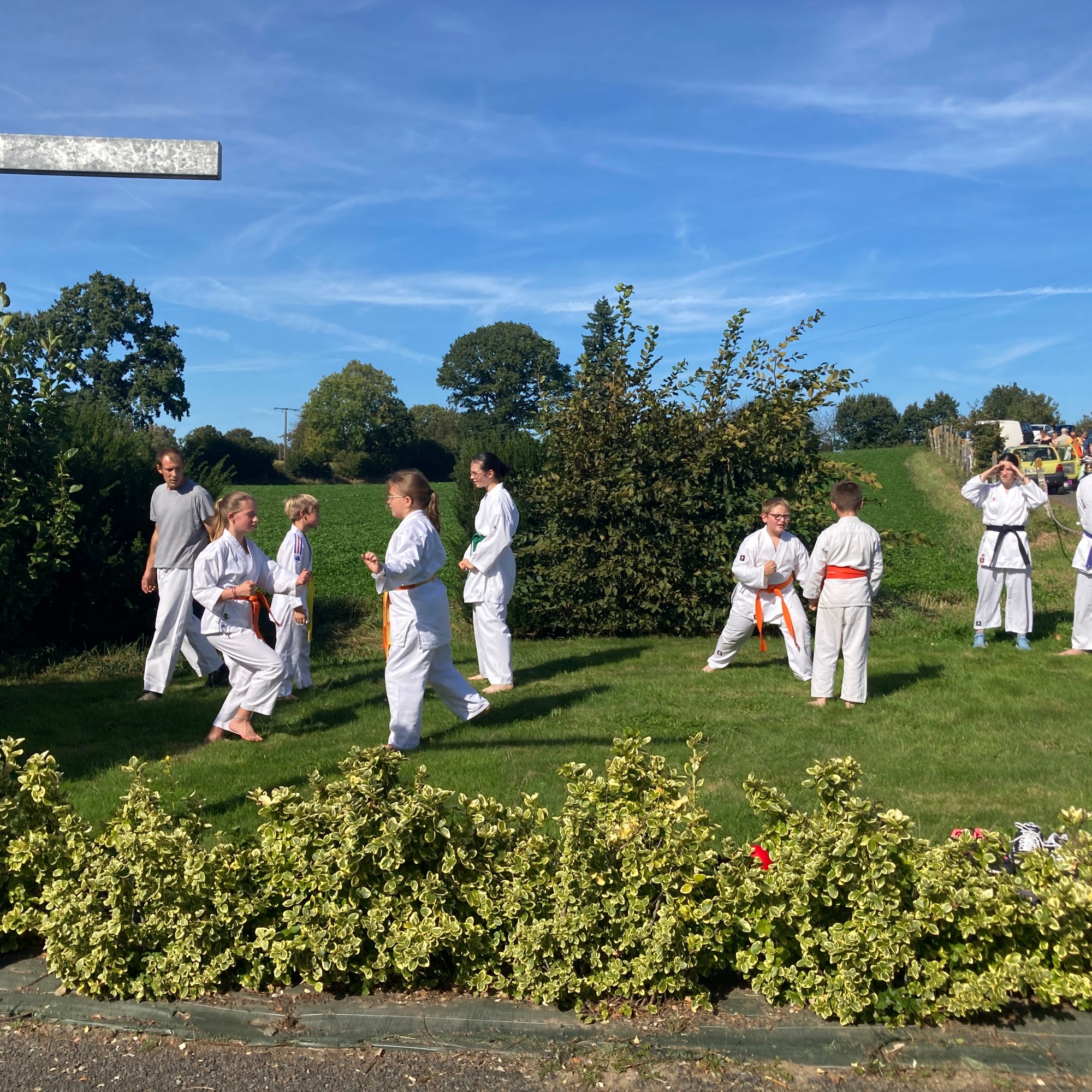 Basse Normandie karaté club de karaté esprit de la main vide condé sur noireau condé en normandie Valdallière Vassy Karaté Shotokan