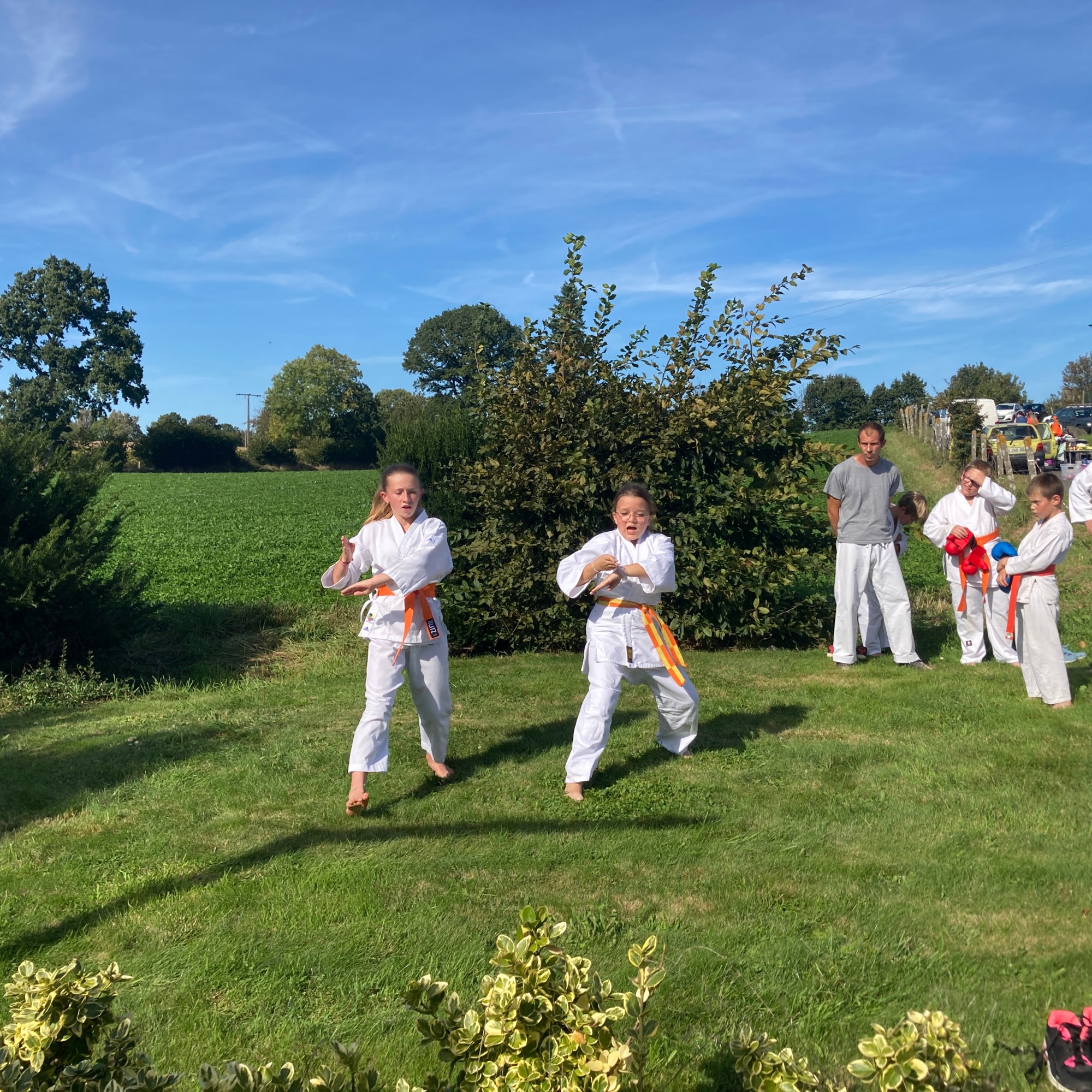 Basse Normandie karaté club de karaté esprit de la main vide condé sur noireau condé en normandie Valdallière Vassy Karaté Shotokan