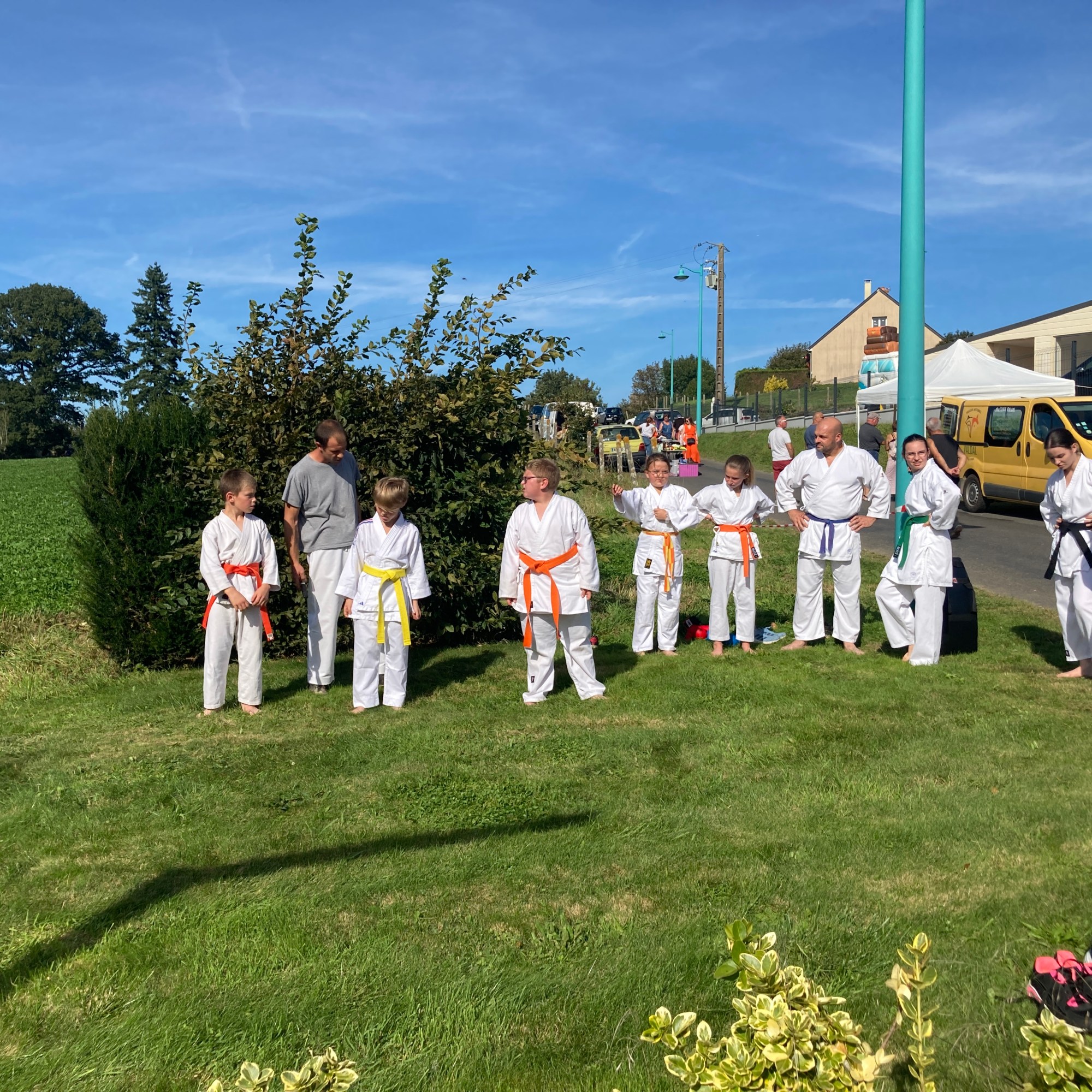 Basse Normandie karaté club de karaté esprit de la main vide condé sur noireau condé en normandie Valdallière Vassy Karaté Shotokan